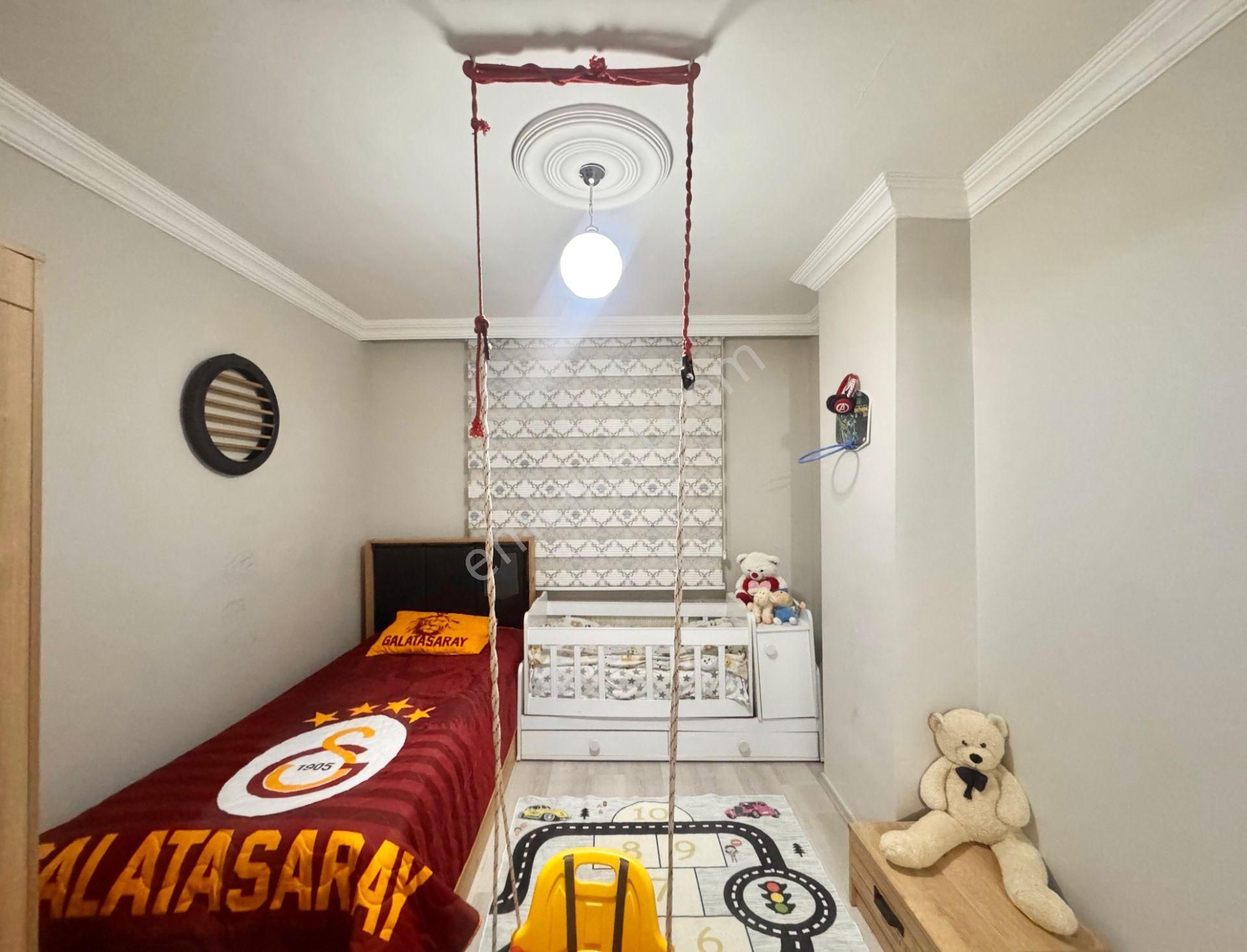 Metroya 1 Dk Mesafede Açık Cepheli Geniş Kullanışlı Daire - Görsel 7