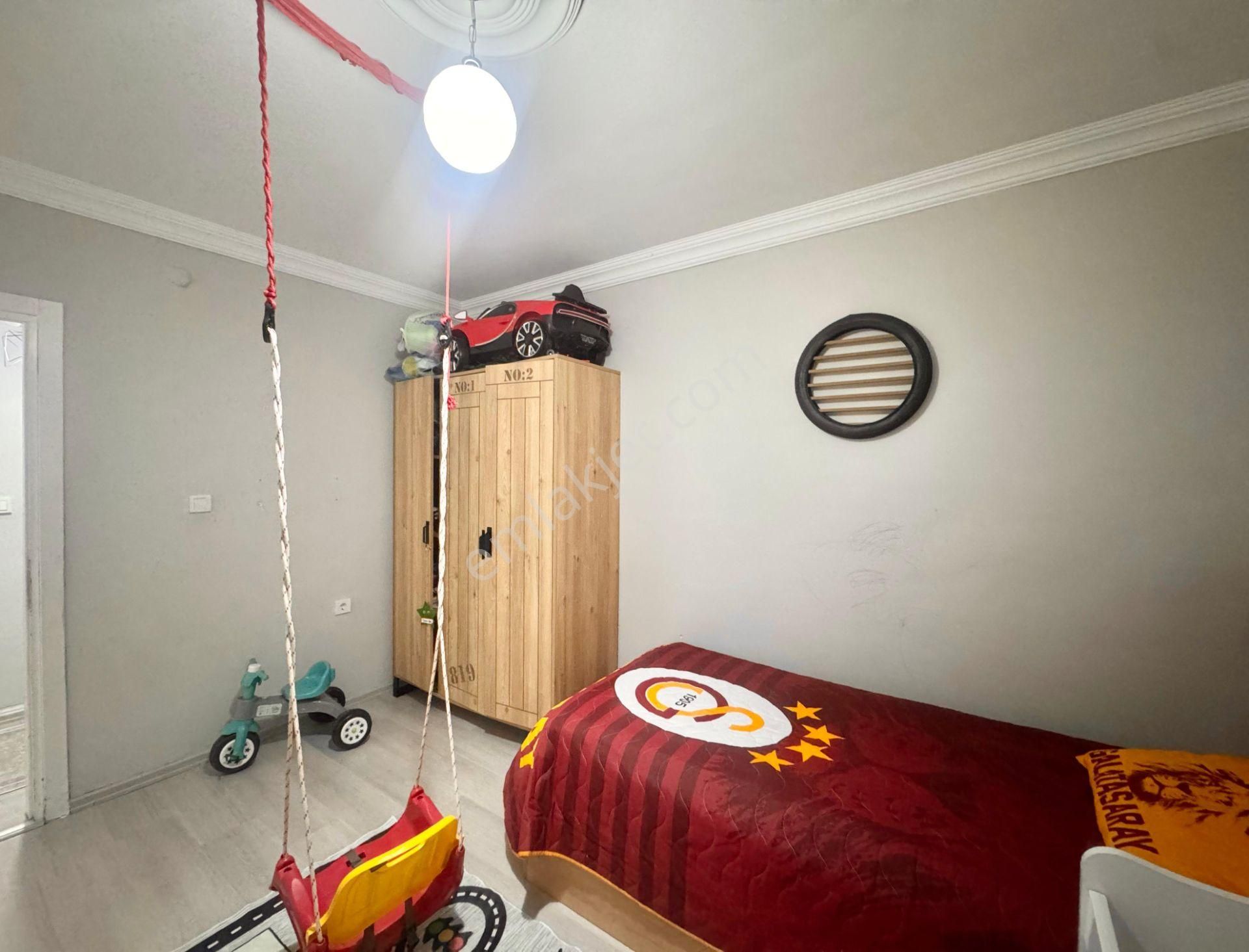 Metroya 1 Dk Mesafede Açık Cepheli Geniş Kullanışlı Daire - Görsel 6