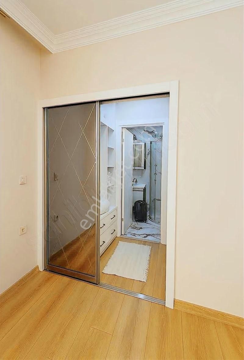 Gayrimenkulist'ten Giyinme Odalı Geniş 2+1 - Görsel 15