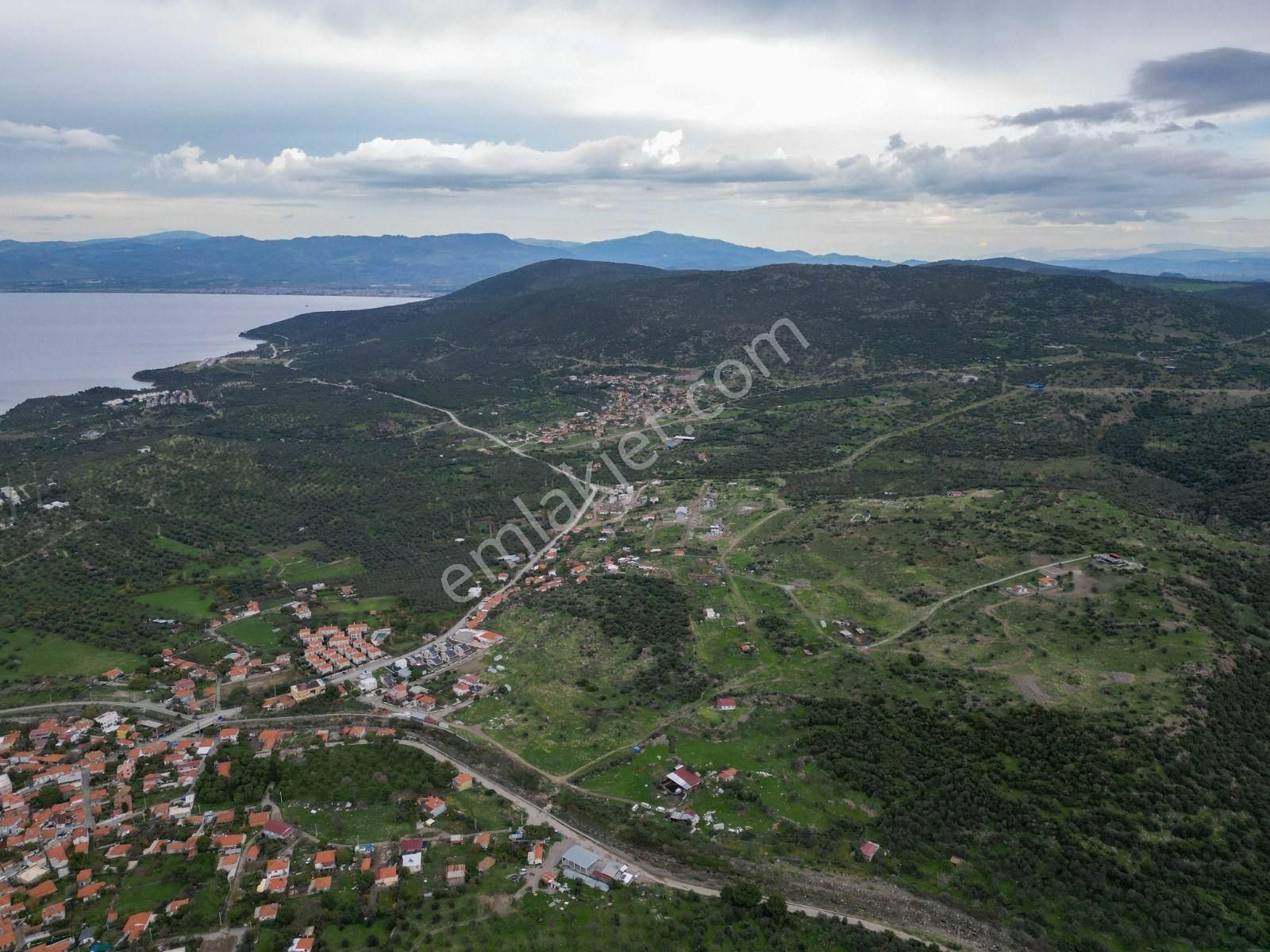 Dikili Bademli Karşıavluda Satılık Deniz Manzaralı Arsa. - Görsel 17