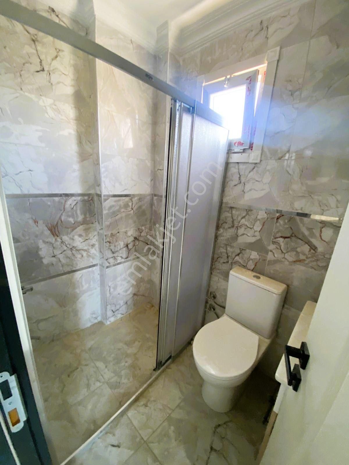 Yeniçiftlikte Denize Çok Yakın Mesafede Merkezi Konumda 2+1 Villa Yazlık - Görsel 17