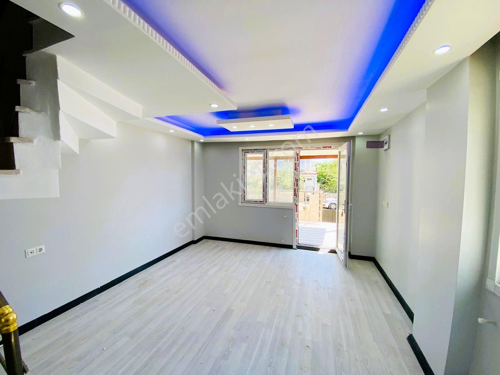 Yeniçiftlikte Denize Çok Yakın Mesafede Merkezi Konumda 2+1 Villa Yazlık - Görsel 9