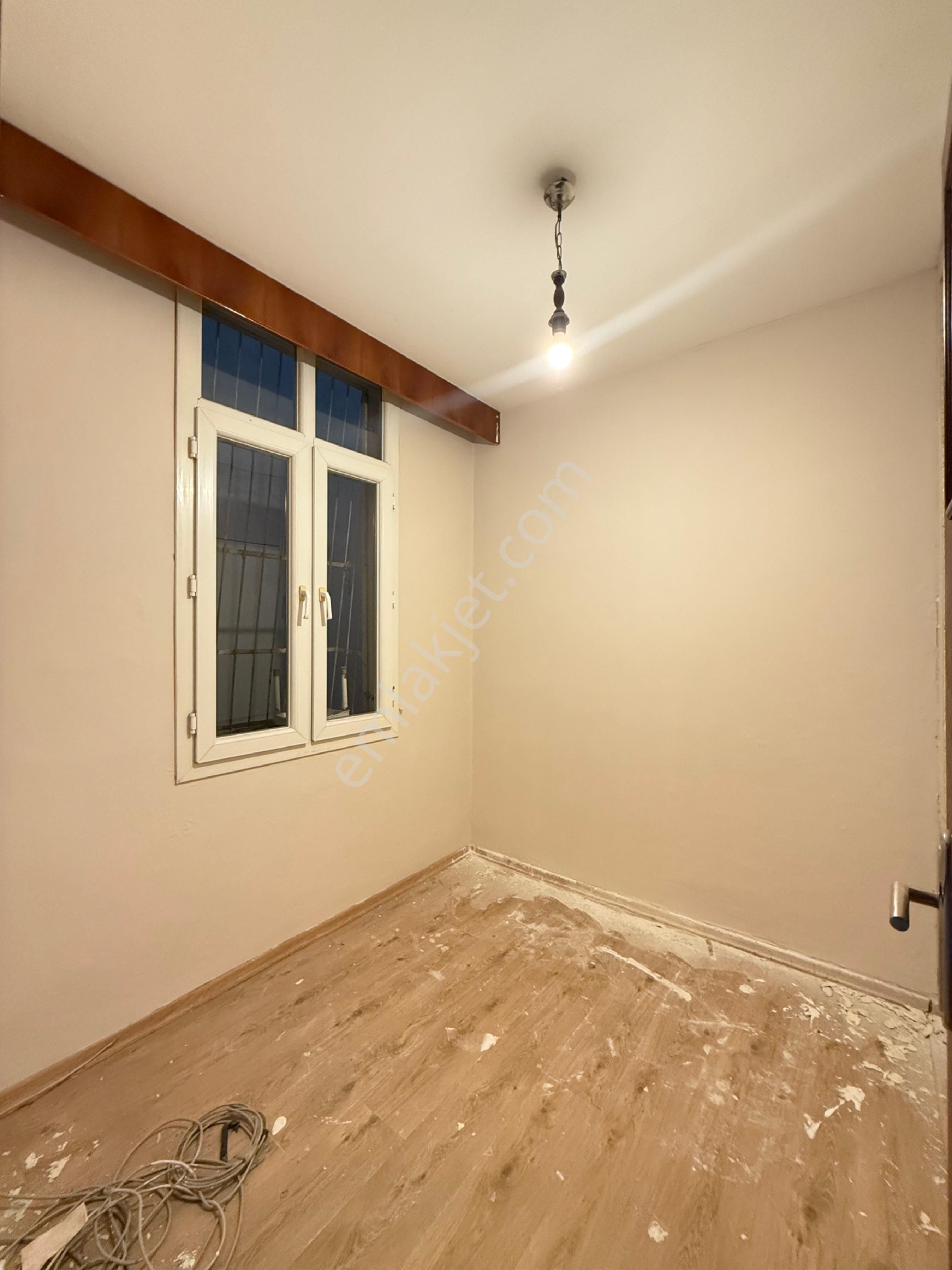 Remint’den Mahfesiğmaz Mahalelsinde 3*1 Kapalı Mutfak Dirrk Hasarsız Satılık Daire Kaçmaz Fiyat!! - Görsel 7