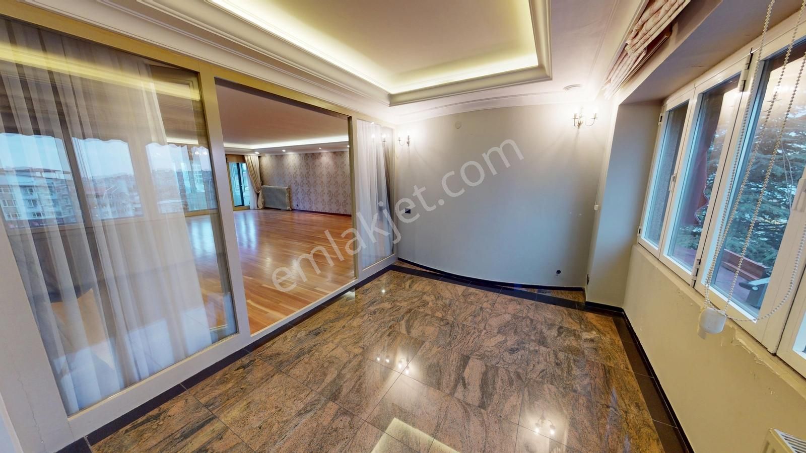 Konrad Adenauer Caddesinde Satılık Lüks 4+1 Tam Kat Daire - Görsel 17