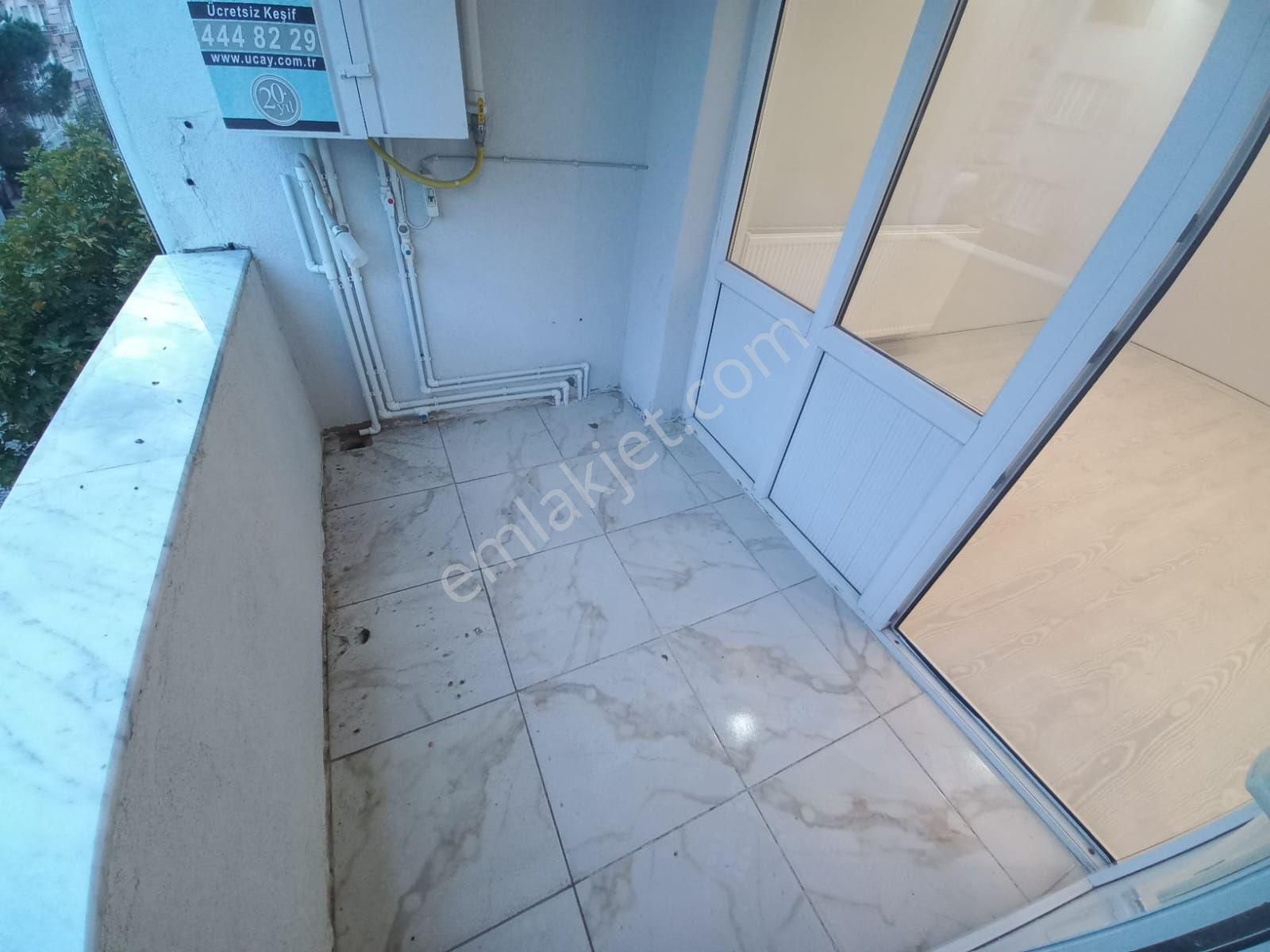 Bergama Fatih Mah Doğalgazlı Kapalı Mutfak Ara 2.kat 2+1 Geniş Kiralık Daire - Görsel 11