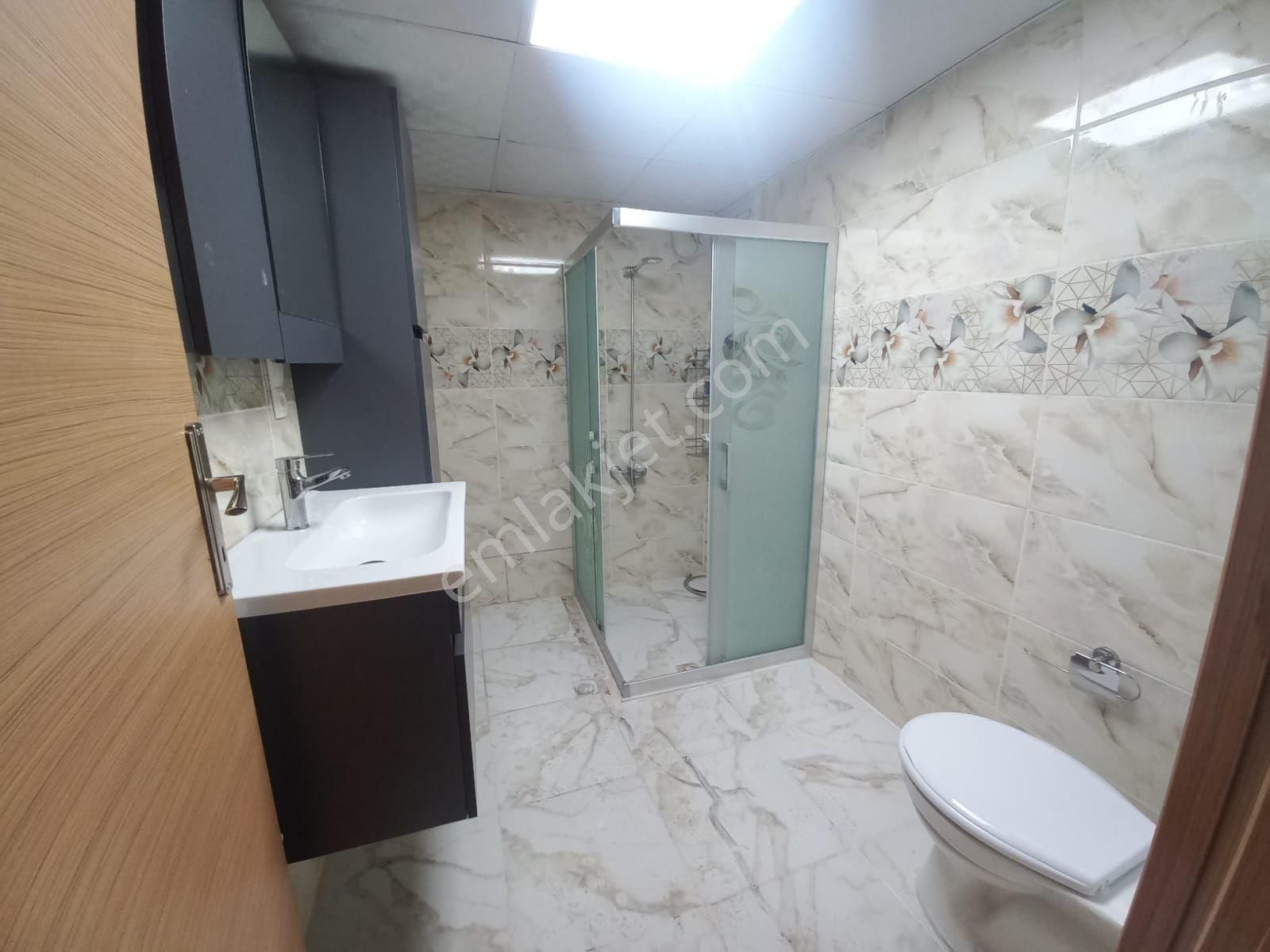 Bergama Fatih Mah Doğalgazlı Kapalı Mutfak Ara 2.kat 2+1 Geniş Kiralık Daire - Görsel 10