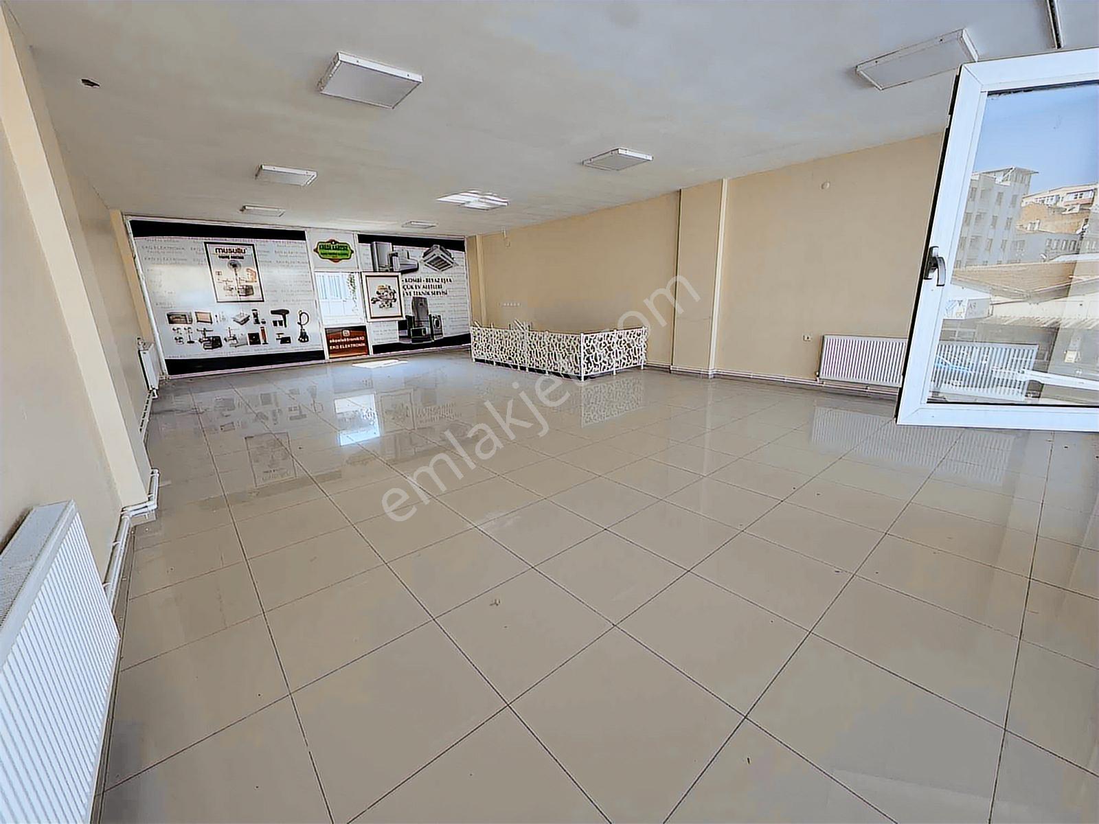 Karesi Avm De Merkezi Bir Konumda Kiralık Dükkan - Görsel 27