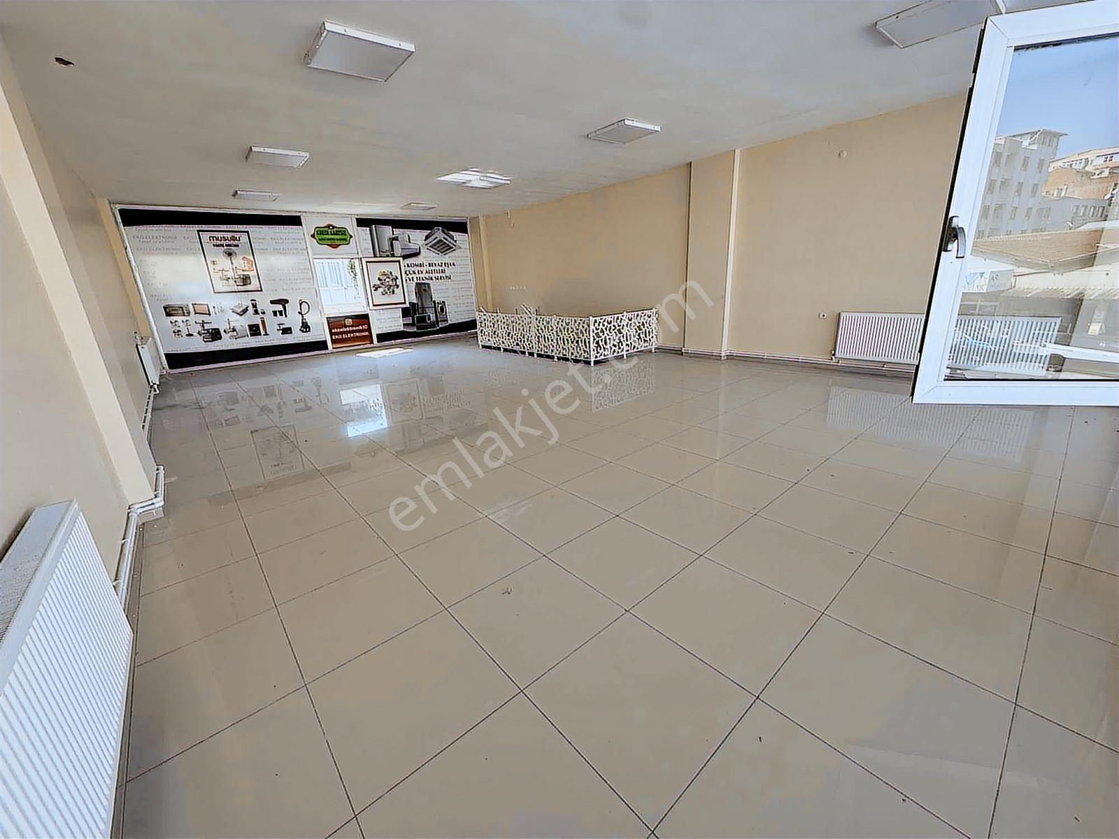 Karesi Avm De Merkezi Bir Konumda Kiralık Dükkan - Görsel 9