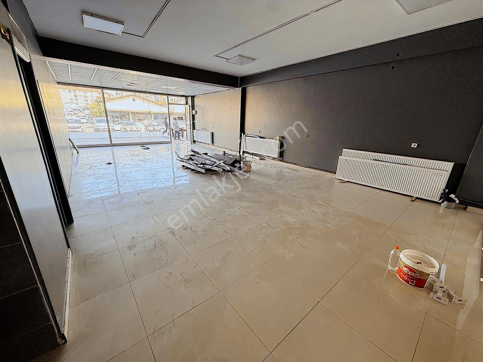 Karesi Avm De Merkezi Bir Konumda Kiralık Dükkan - Görsel 13