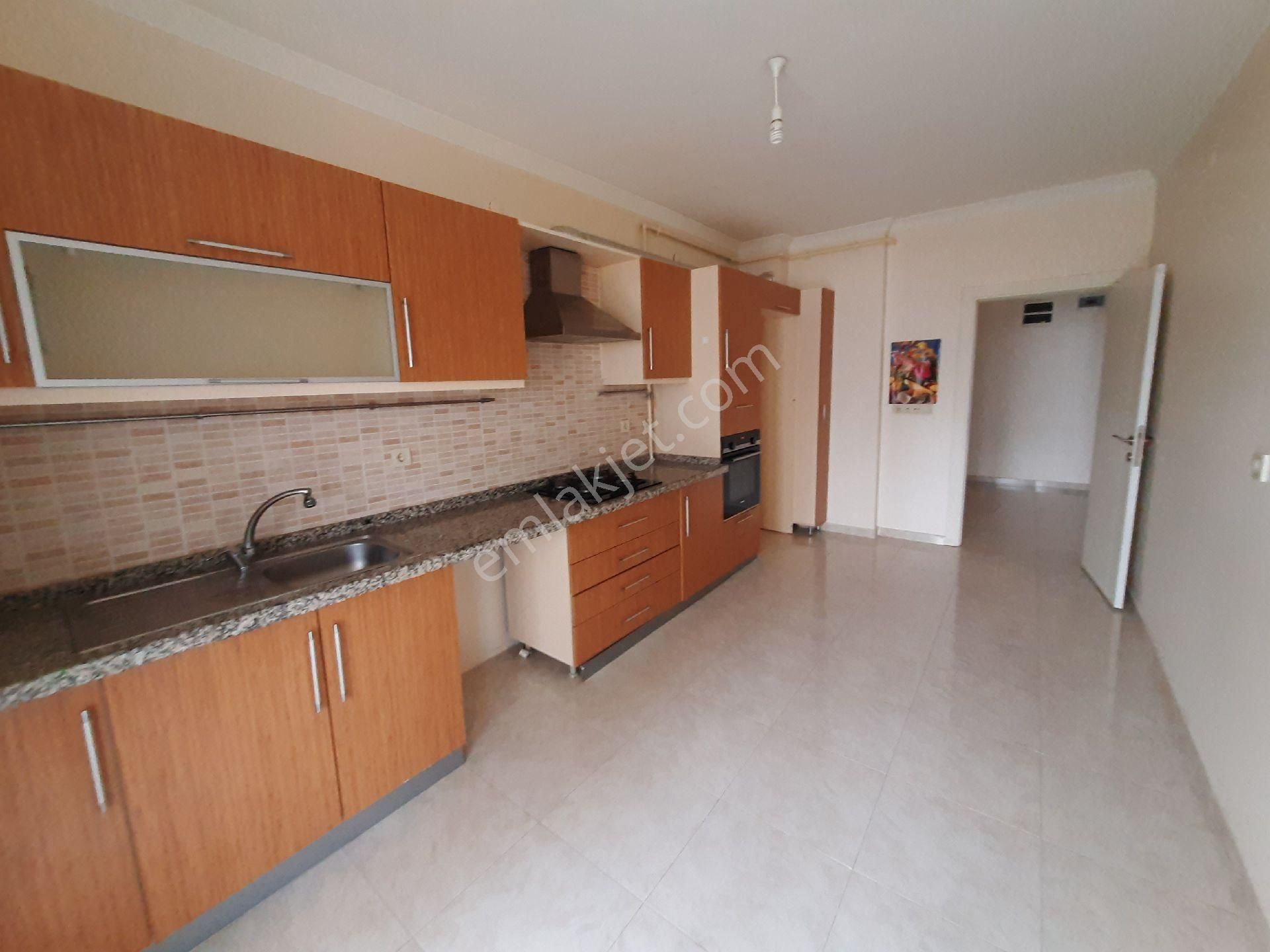 Etimesgut Yenibağlıca Mahallesinde Kiralık 4+1daire - Görsel 9