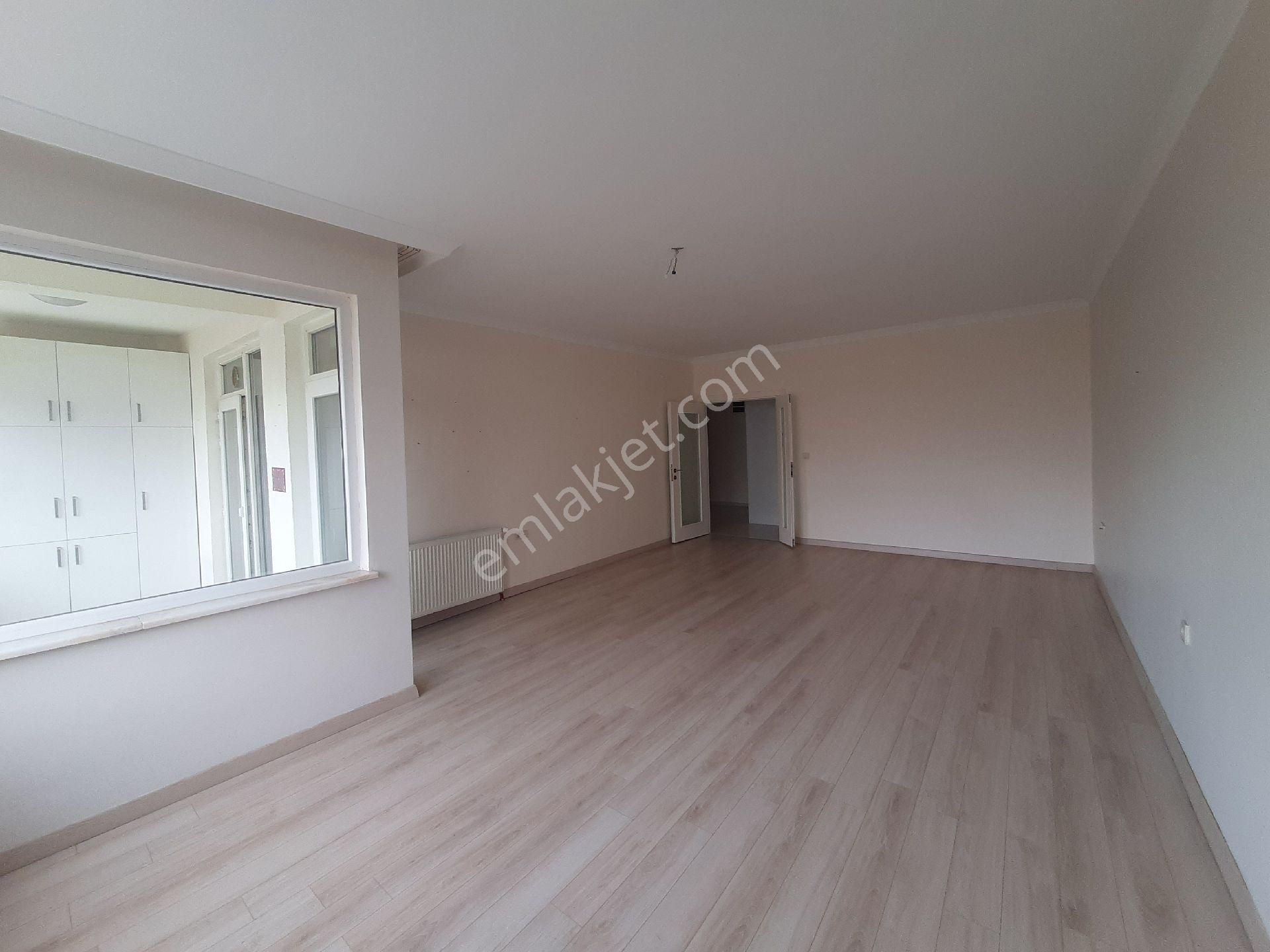 Etimesgut Yenibağlıca Mahallesinde Kiralık 4+1daire - Görsel 13