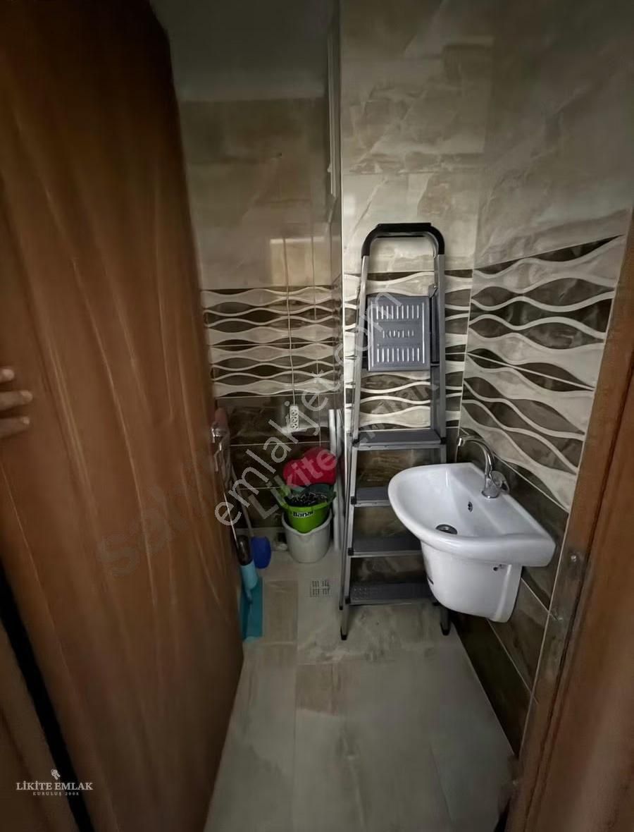 Likite Emlak'tan Subaşı Merkezde Eşyalı Kiralık 3+1 - Görsel 8