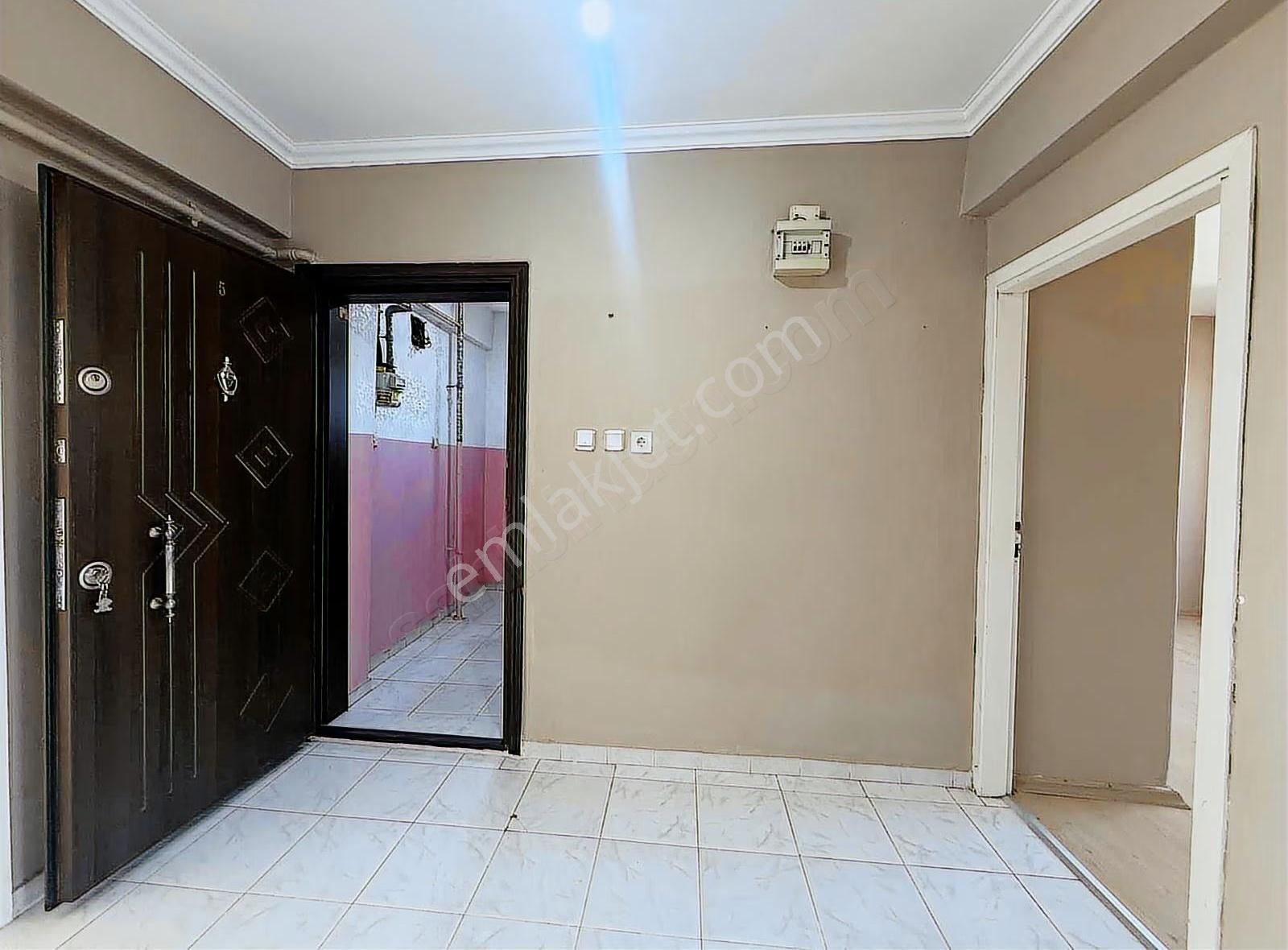 Halkalı Merkez Mh Kiralık 90m2 2+1 5.kat Güney Cephe Daire - Görsel 3