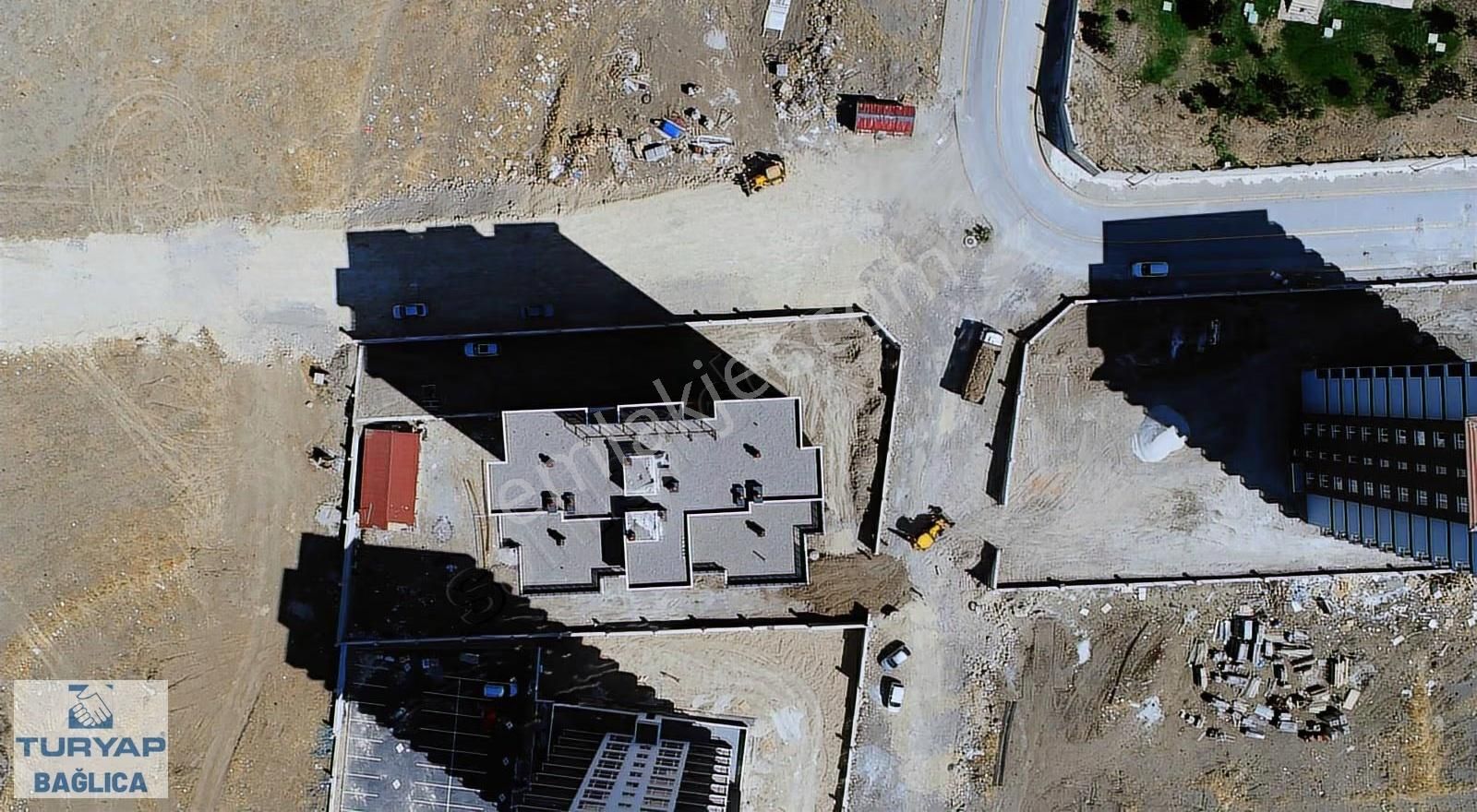 Yapracık'ta 2+1 Ayrı Mutfaklı Satılık Daire Ara Kat - Görsel 28
