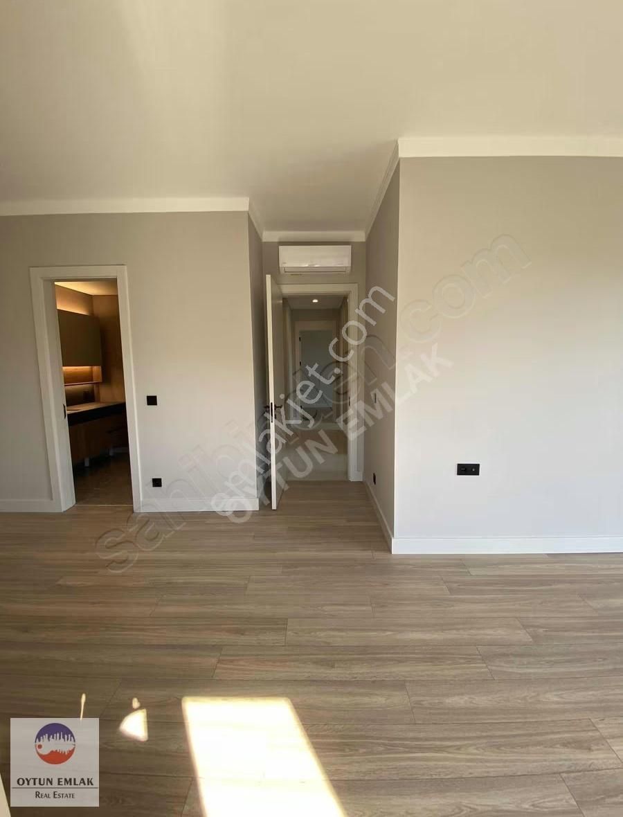 Tema İstanbul 2 B Etap Orta Peyzaj Satılık 4+1 Daire 230 M² - Görsel 3