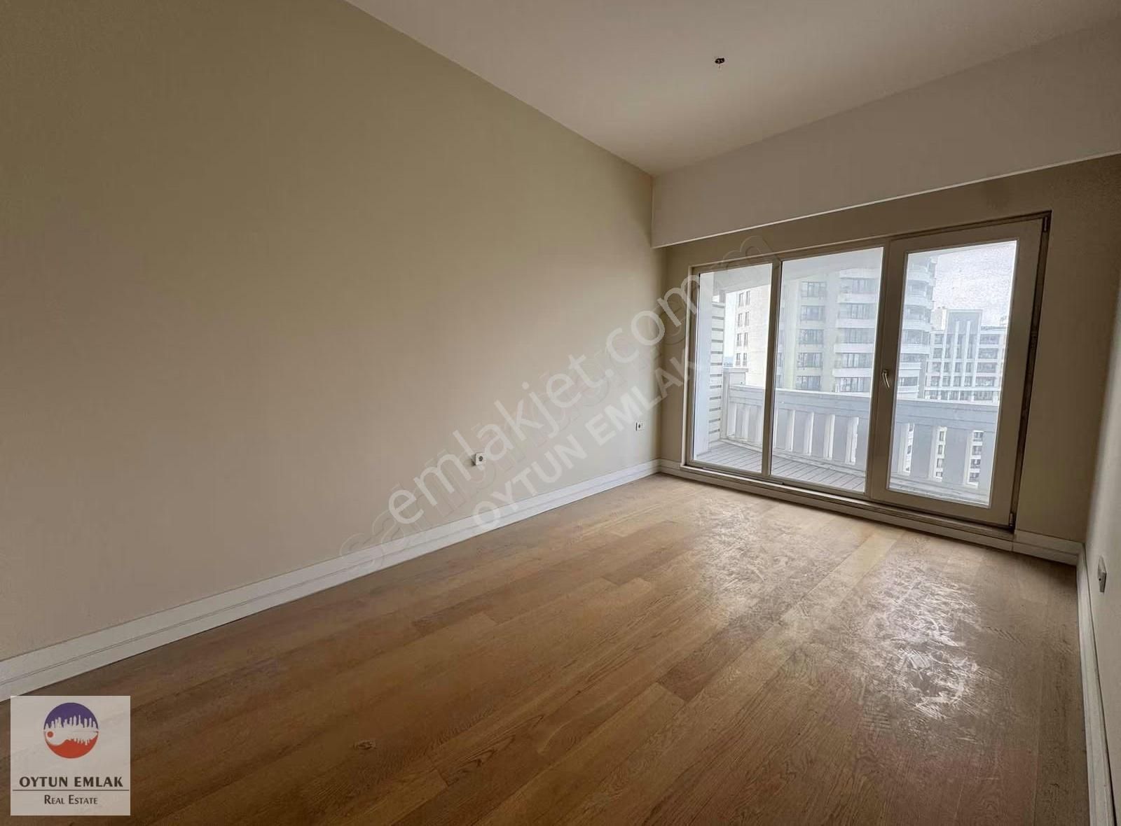 İstanbul Sarayları Balkonlu Satılık Boş 2+1 Daire 128 M² - Görsel 7