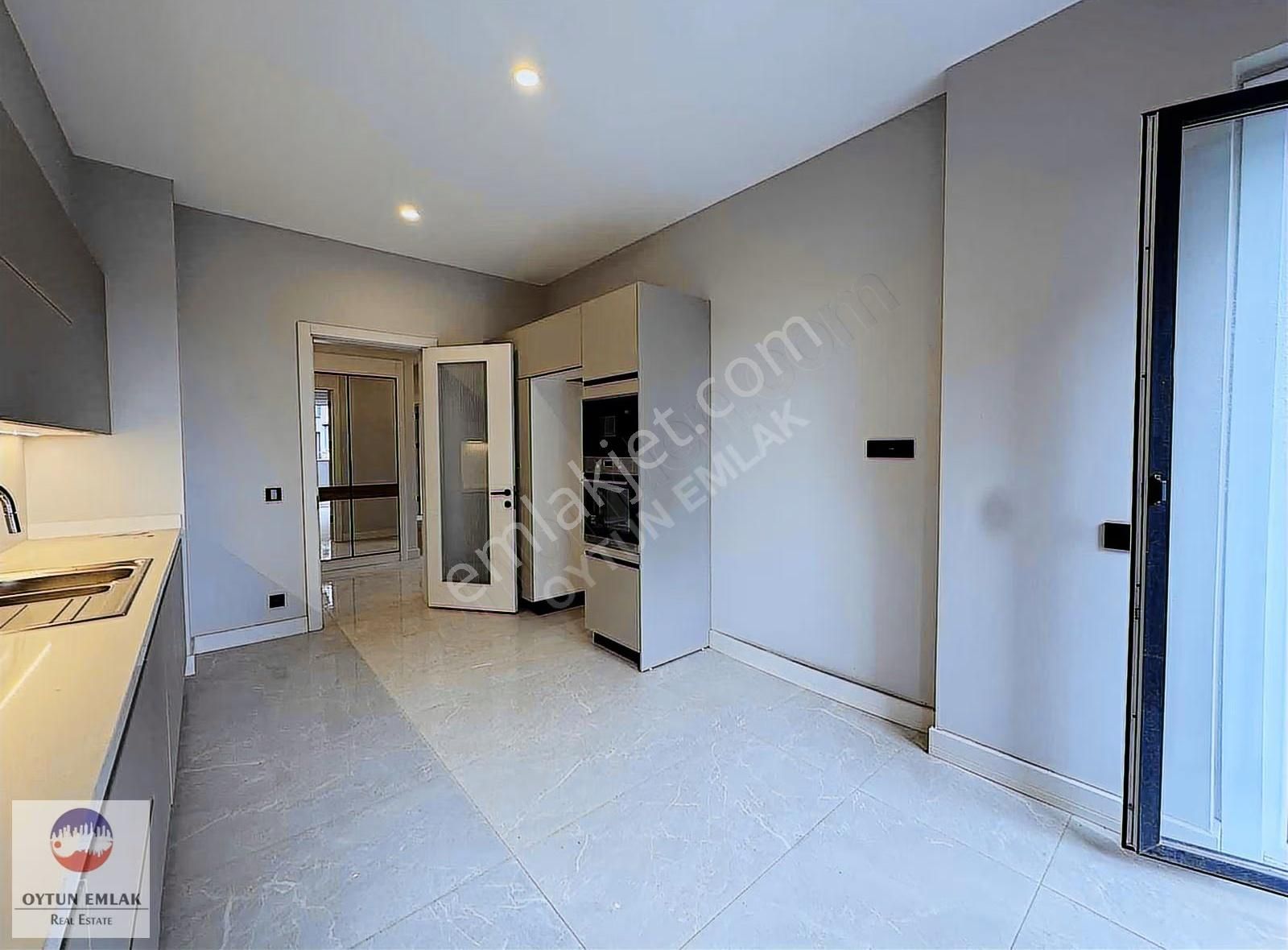 Tema İstanbul 2 Peyzaj Manzaralı Kiralık Büyük 3+1 Daire 198 M² - Görsel 13