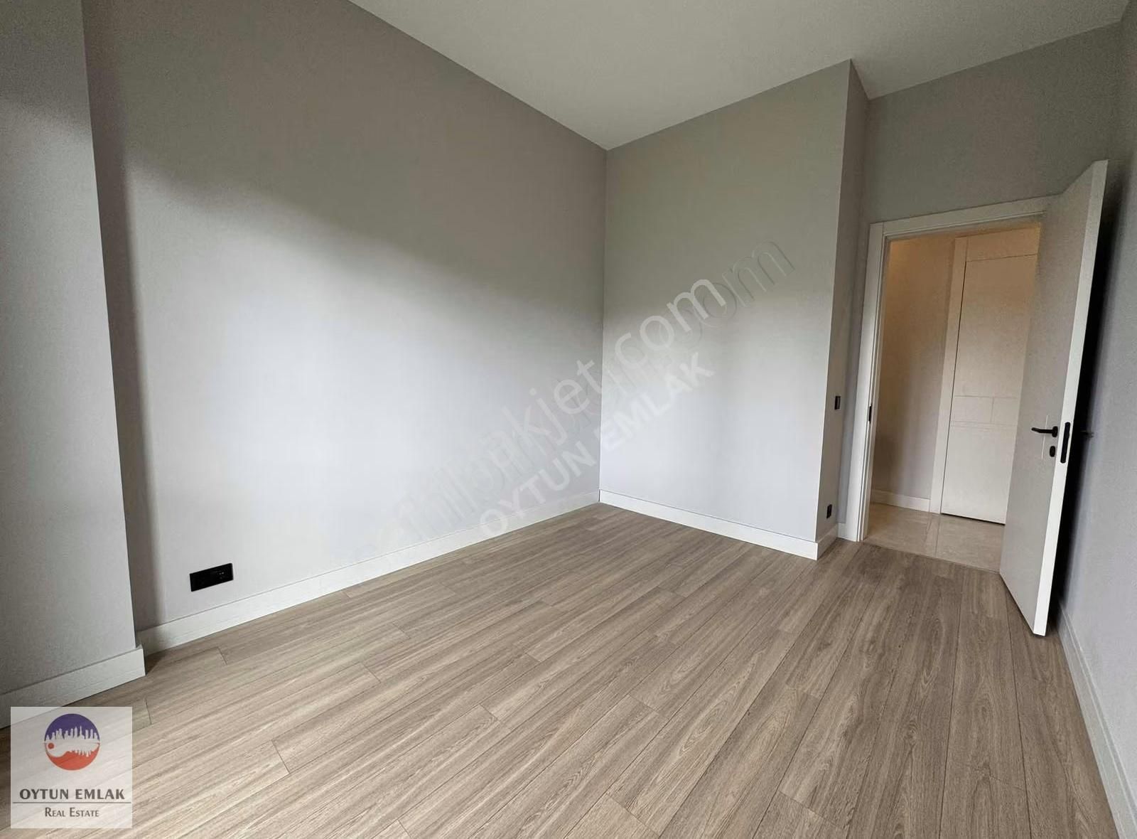 Tema İstanbul 2 Peyzaj Manzaralı Kiralık Büyük 3+1 Daire 198 M² - Görsel 12