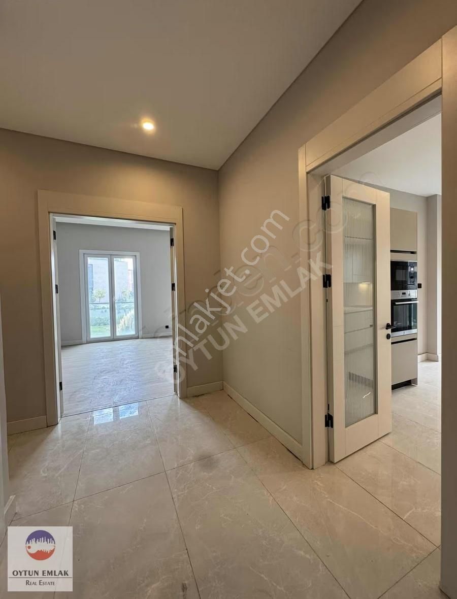 Tema İstanbul 2 Peyzaj Manzaralı Kiralık Büyük 3+1 Daire 198 M² - Görsel 34