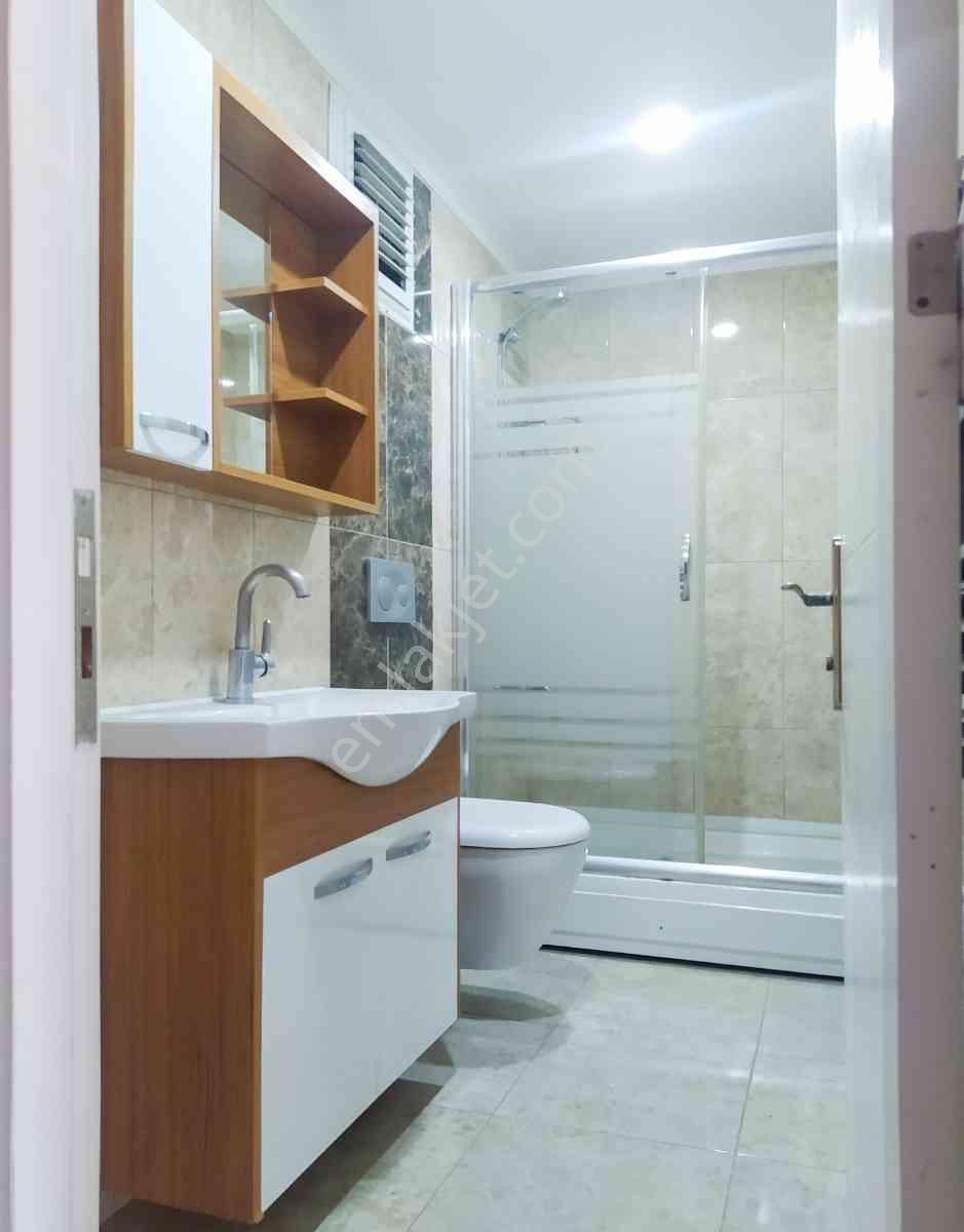 Gazıosmanpaşa Merkezde Ferah 3+1 | Balkonlu, Manzaralı, 125 M² - Görsel 8