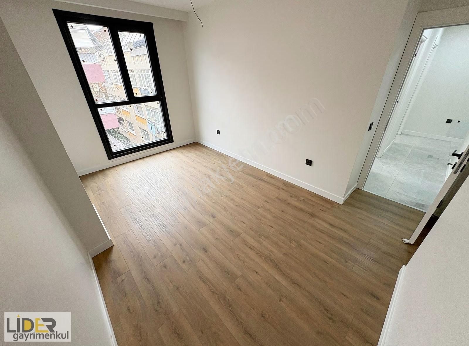 Lider'den Maltepe Süreyyaplajın'da Çok Ferah 3+1 Fırsat - Görsel 22