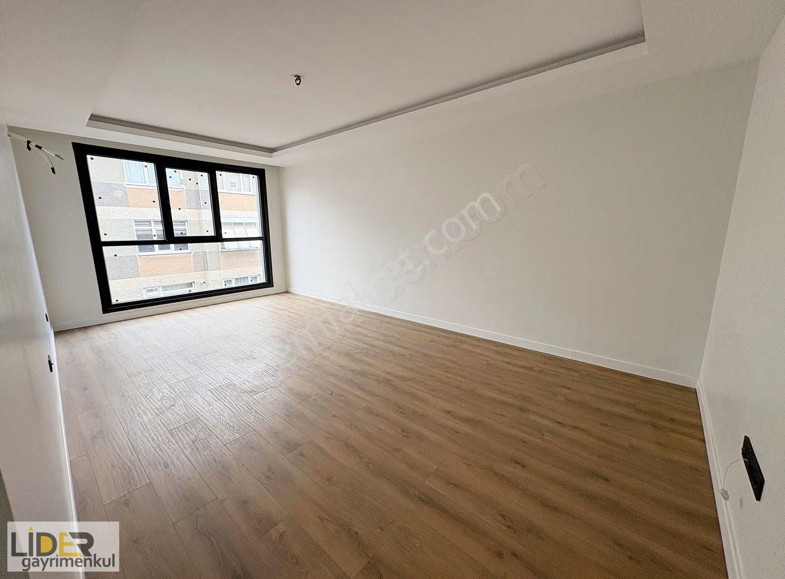 Lider'den Maltepe Süreyyaplajın'da Çok Ferah 3+1 Fırsat