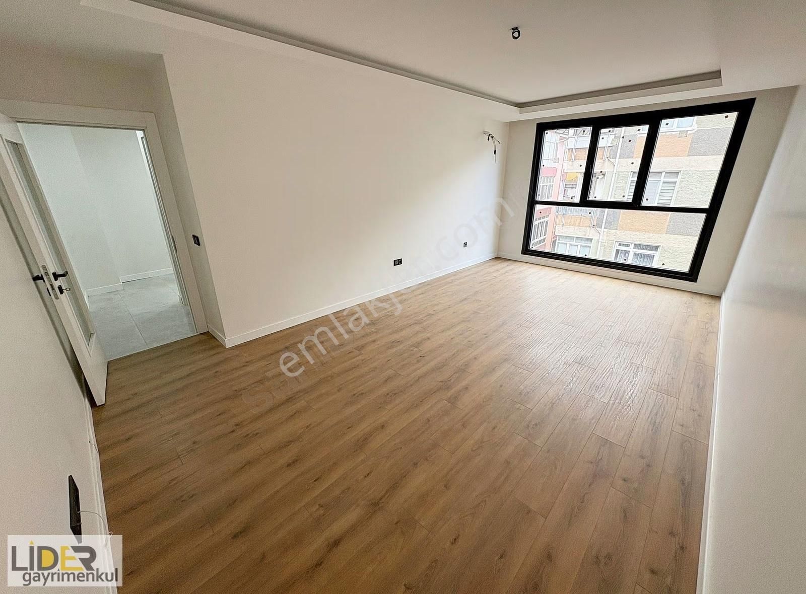 Lider'den Maltepe Süreyyaplajın'da Çok Ferah 3+1 Fırsat - Görsel 12