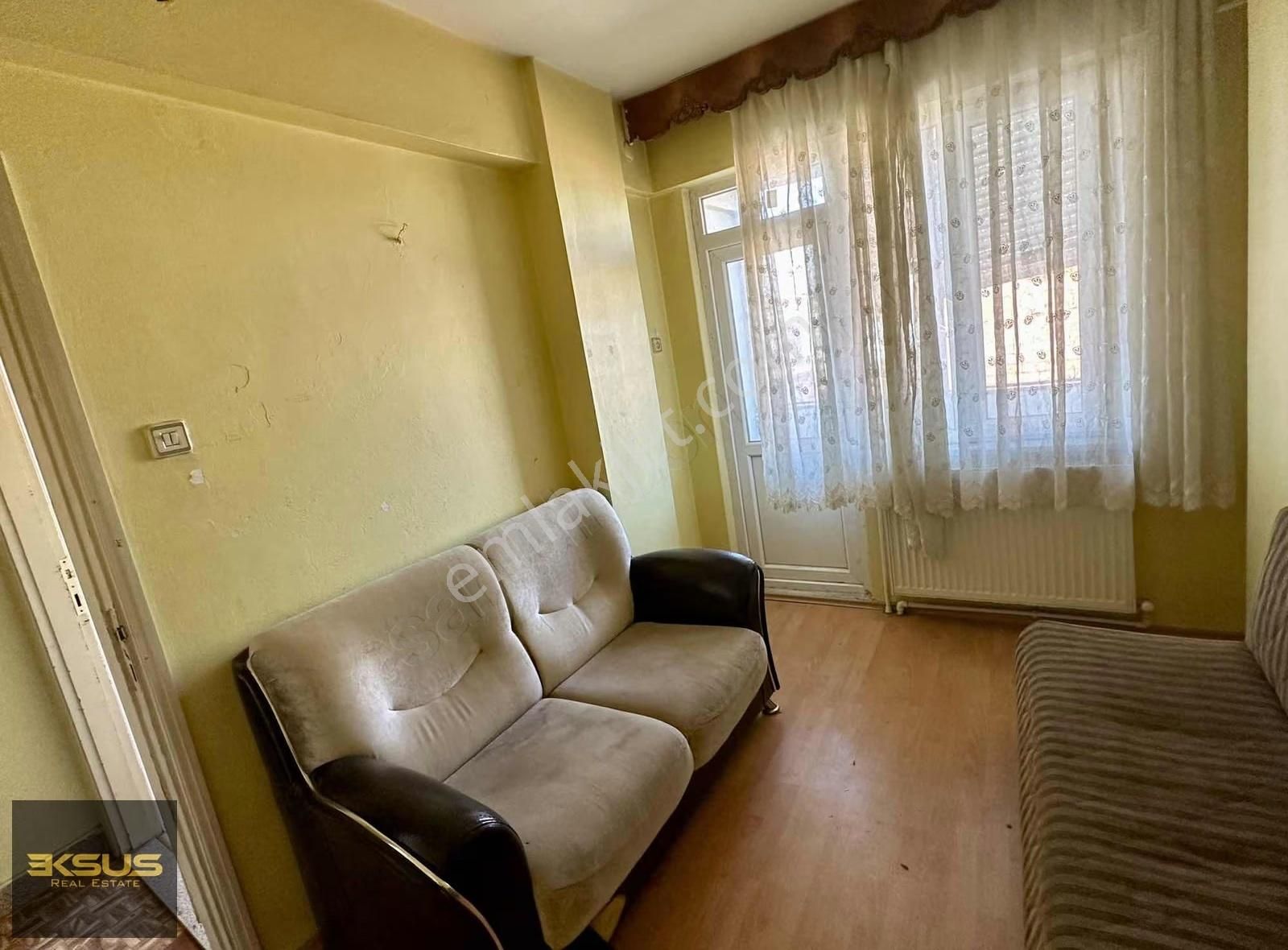 Balıkesir Çarşı Merkezde Kiralık Eşyalı 3+1 Daire - Görsel 2