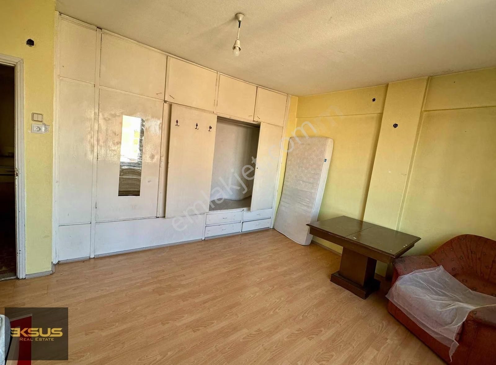 Balıkesir Çarşı Merkezde Kiralık Eşyalı 3+1 Daire - Görsel 4