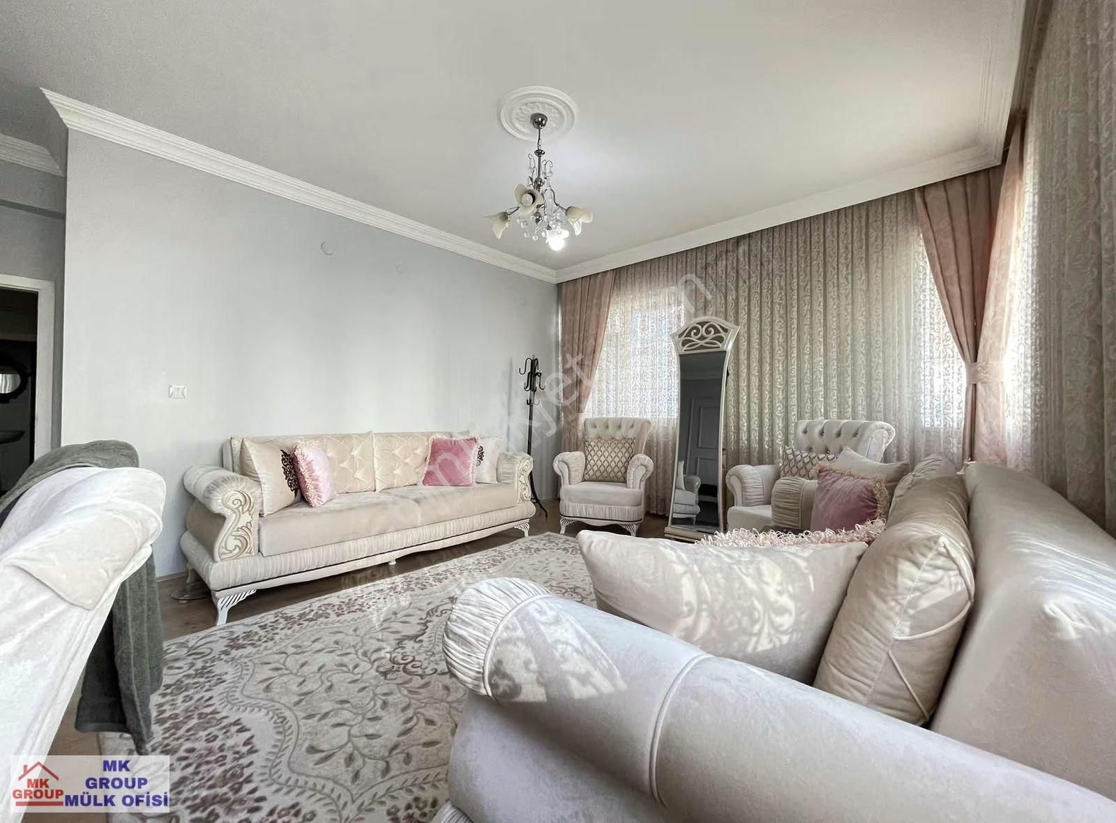 Papatya Caddesi Üzerinde Geniş Oturumlu Eşyalı Satılık 3+1 Daire - Görsel 9