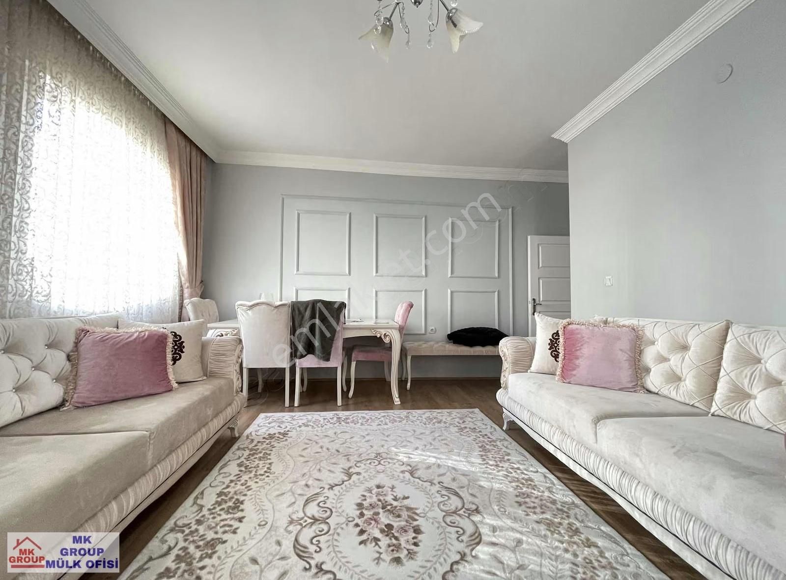 Papatya Caddesi Üzerinde Geniş Oturumlu Eşyalı Satılık 3+1 Daire - Görsel 13