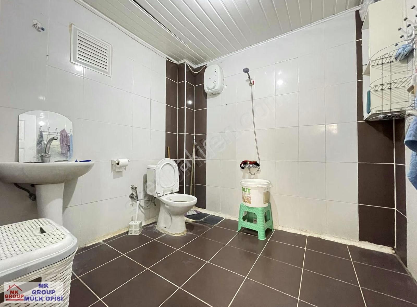 Papatya Caddesi Üzerinde Geniş Oturumlu Eşyalı Satılık 3+1 Daire - Görsel 25