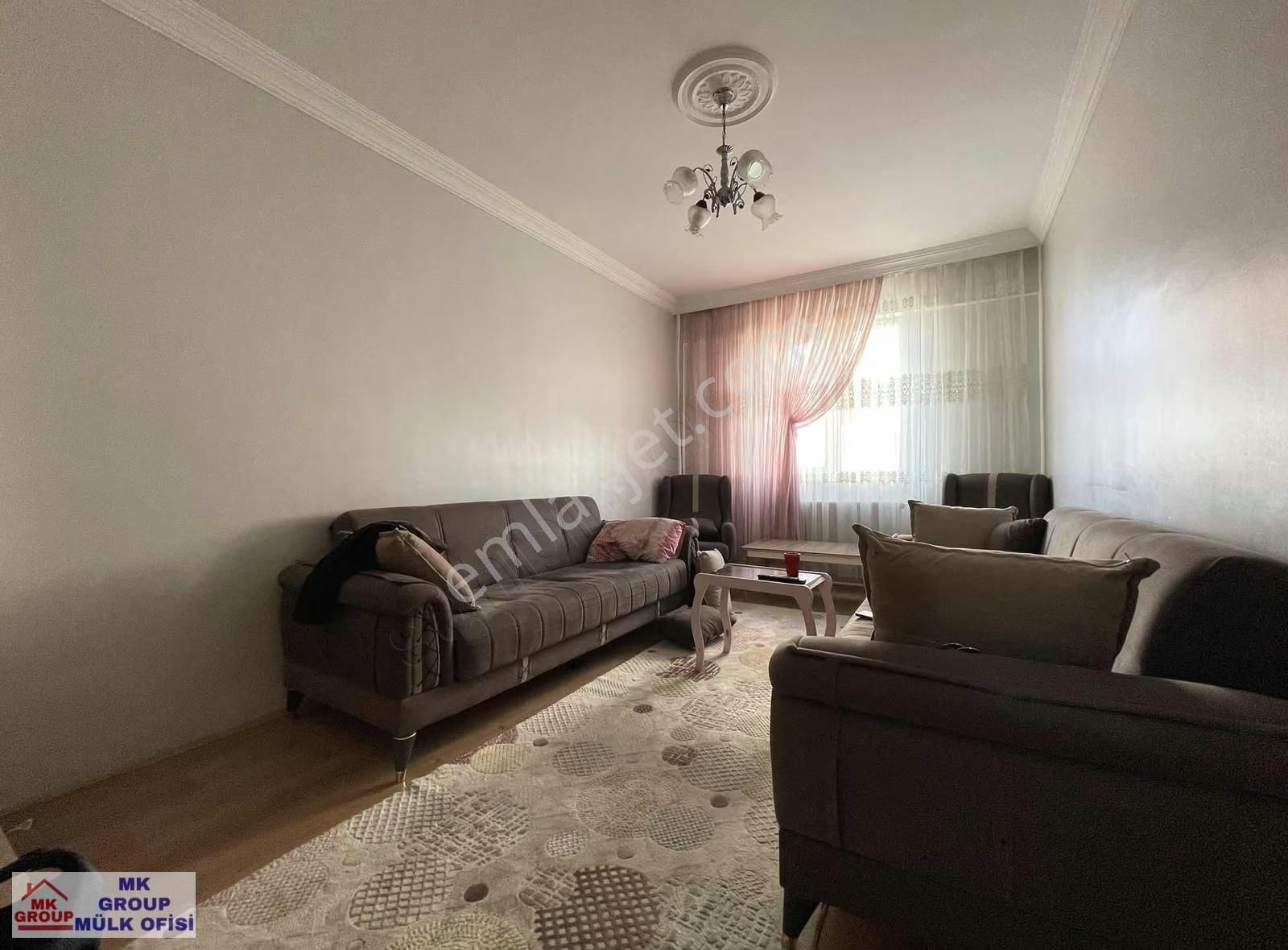 Papatya Caddesi Üzerinde Geniş Oturumlu Eşyalı Satılık 3+1 Daire - Görsel 8