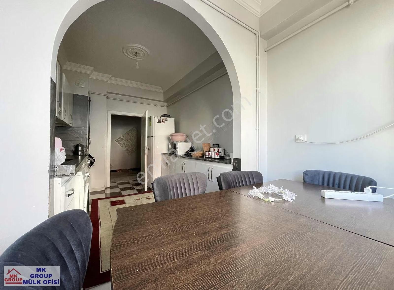 Papatya Caddesi Üzerinde Geniş Oturumlu Eşyalı Satılık 3+1 Daire - Görsel 17