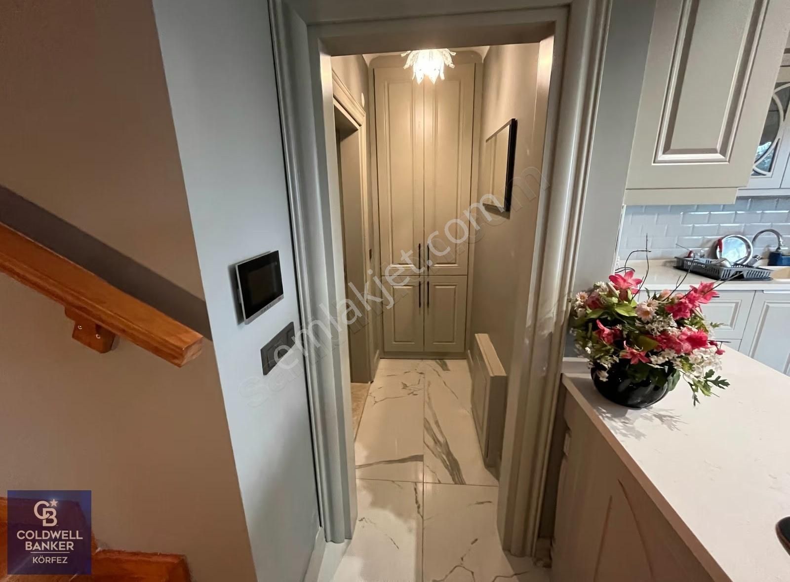 Güre'de Tam Müstakil, Full Eşyalı Triplex Villa - Görsel 10