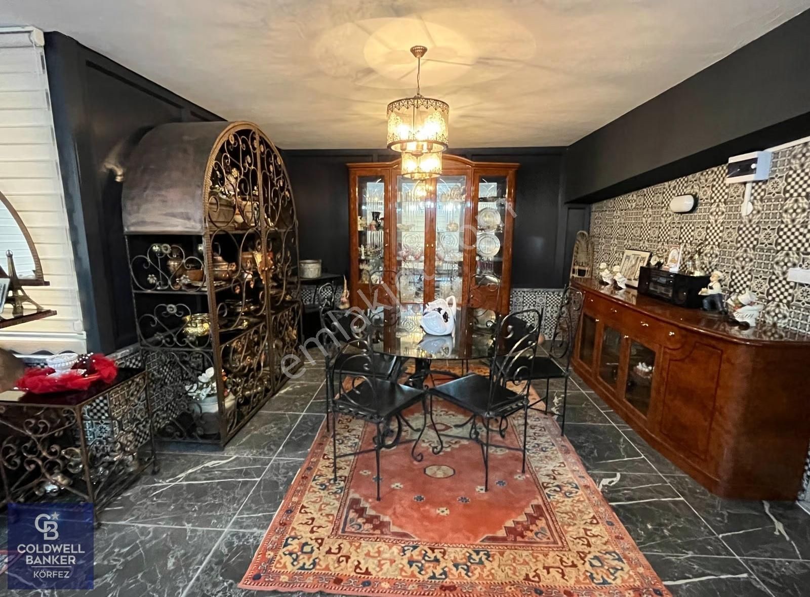Güre'de Tam Müstakil, Full Eşyalı Triplex Villa - Görsel 11