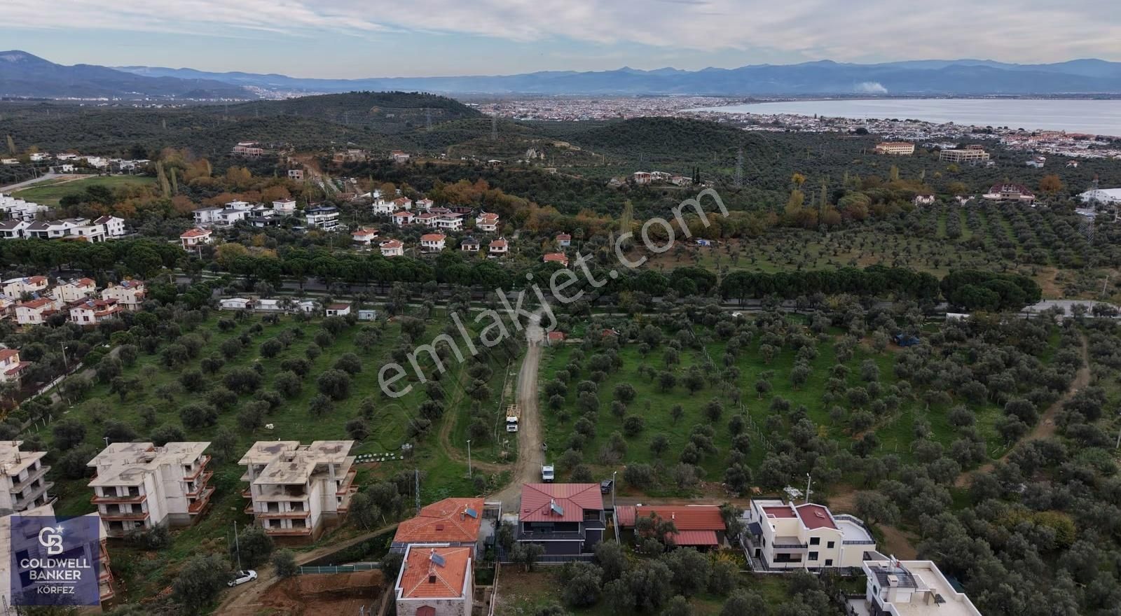 Güre'de Tam Müstakil, Full Eşyalı Triplex Villa - Görsel 25