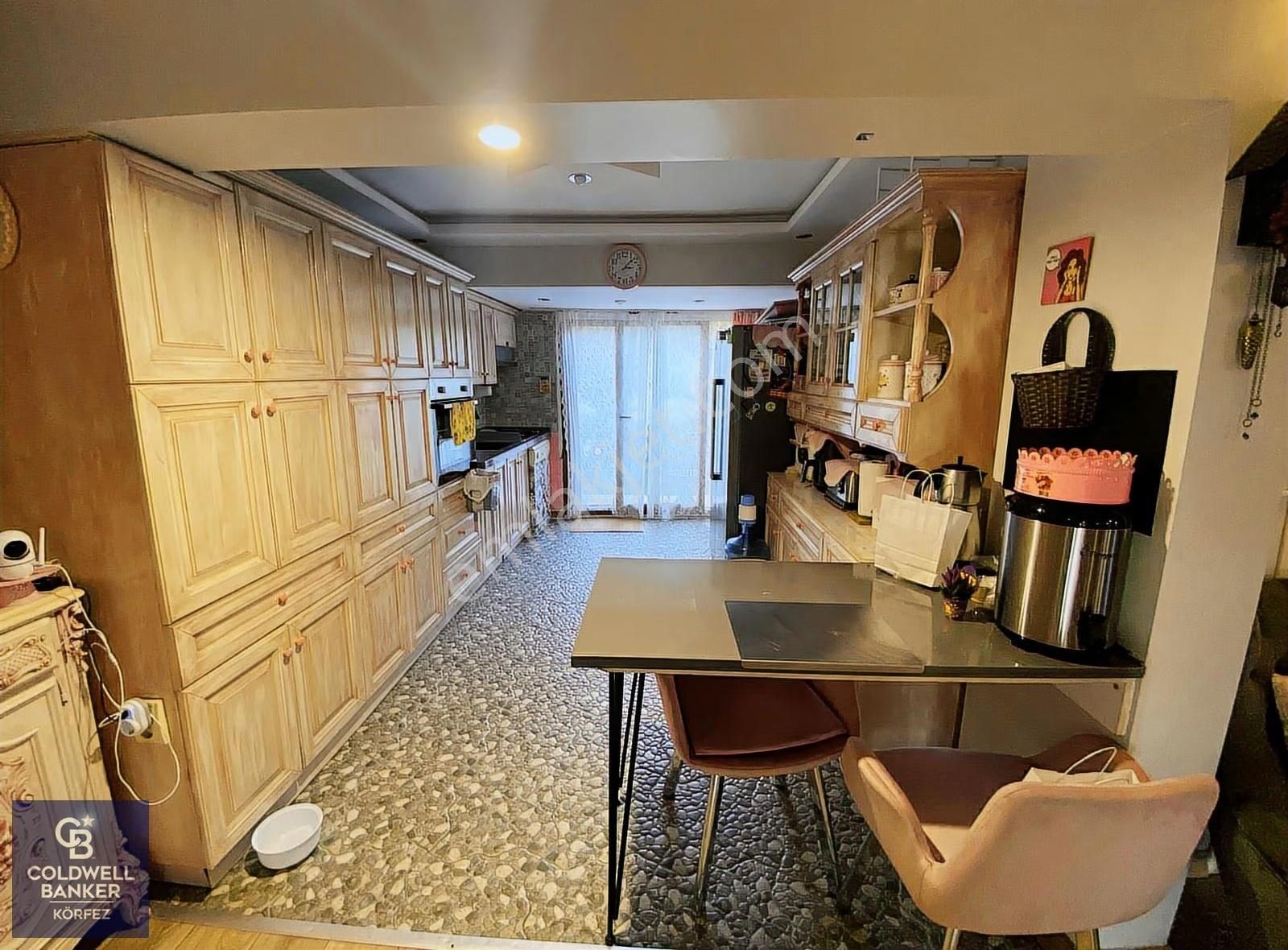 Havacılar Mevkiinde Havuzlu Sitede 5+1 Triplex Villa - Görsel 23