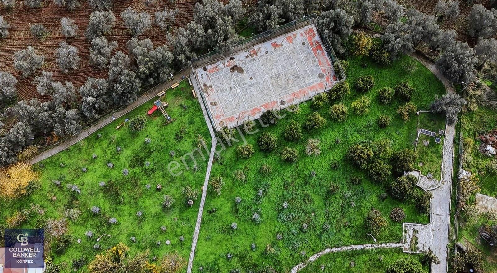 Havacılar Mevkiinde Havuzlu Sitede 5+1 Triplex Villa - Görsel 17