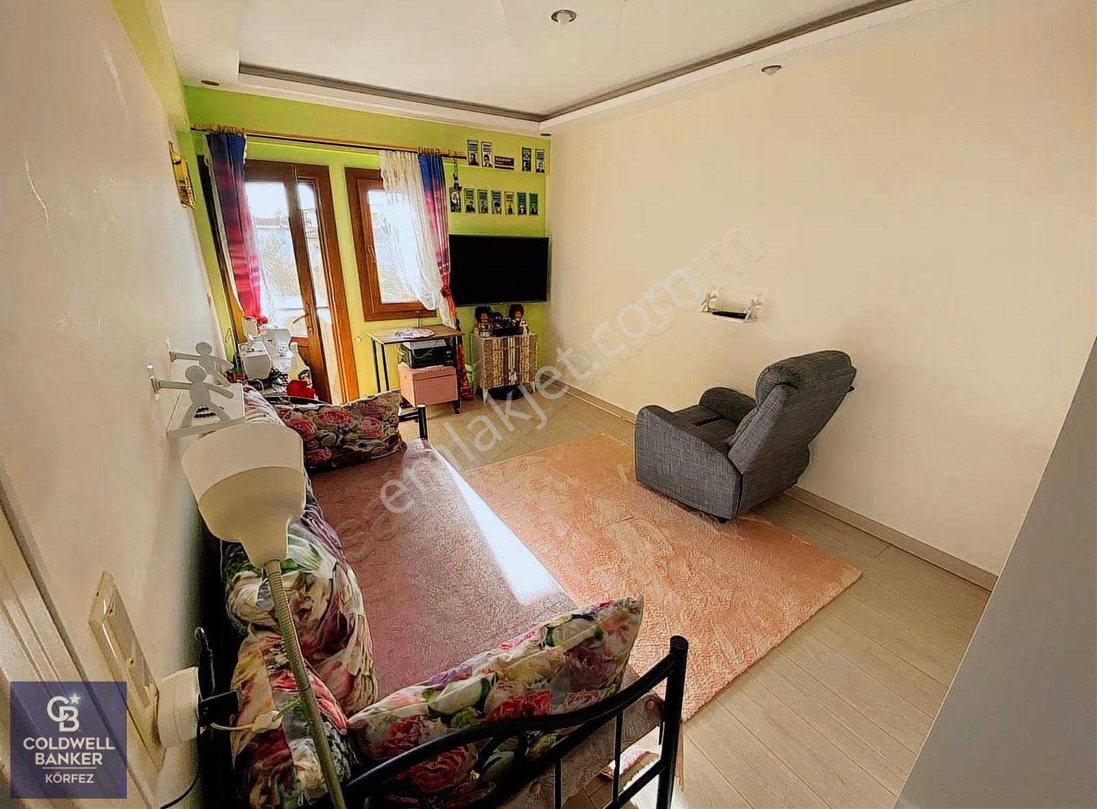 Havacılar Mevkiinde Havuzlu Sitede 5+1 Triplex Villa - Görsel 18