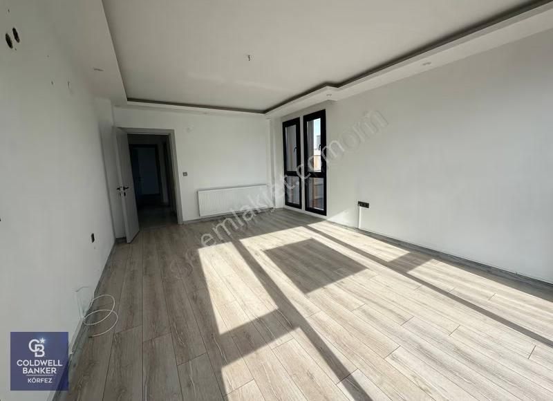 Burhaniye'de Kiralık 2+1 Daire - Görsel 8