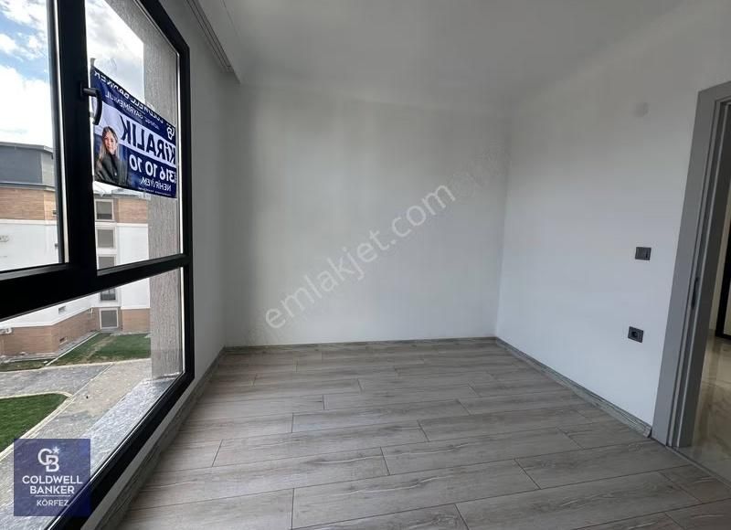 Burhaniye'de Kiralık 2+1 Daire - Görsel 16