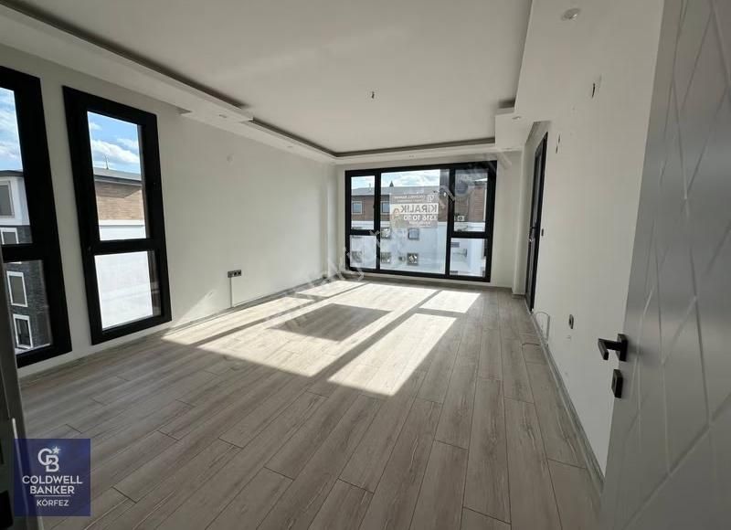 Burhaniye'de Kiralık 2+1 Daire - Görsel 6