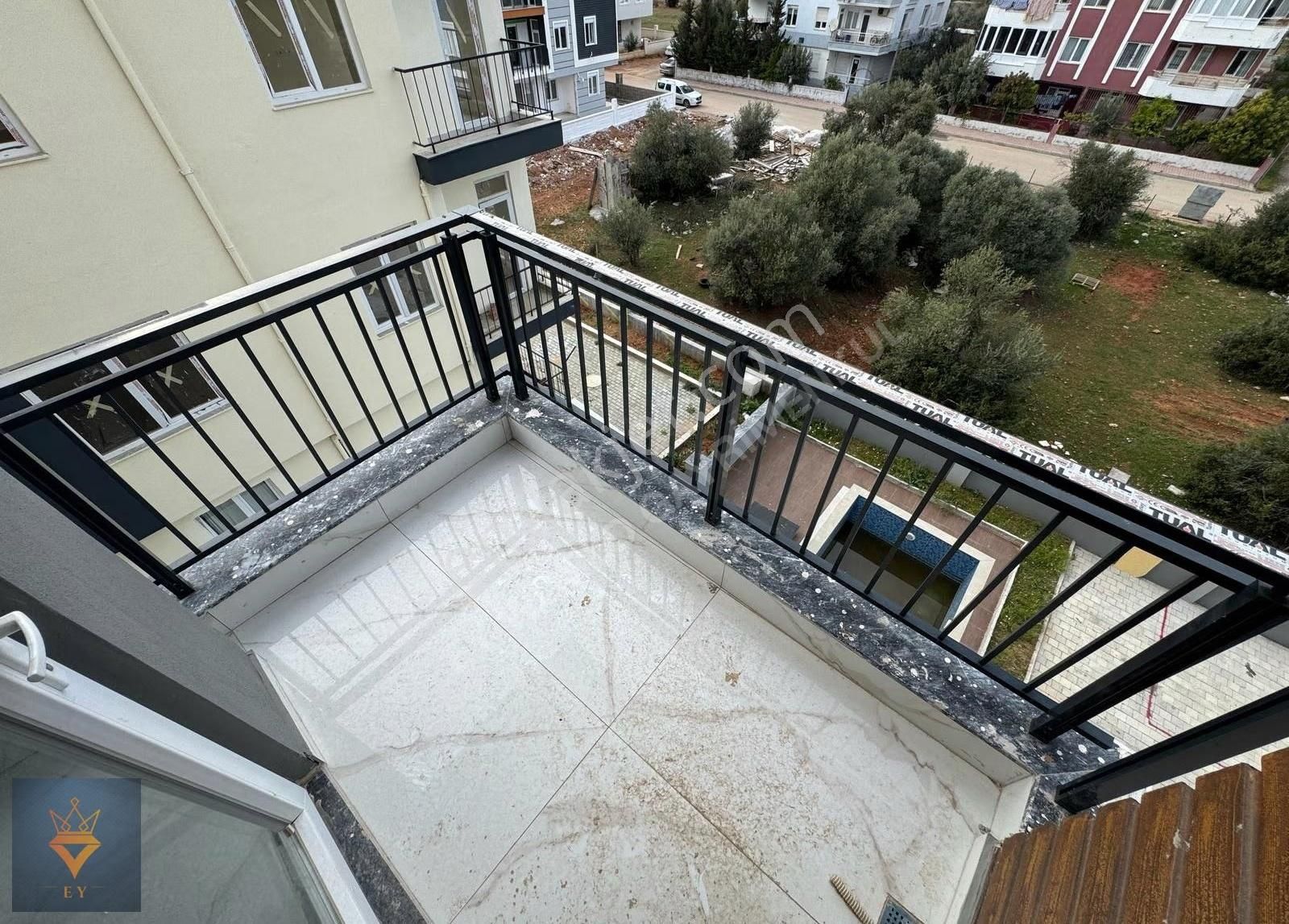 Kepez Varsak Aydoğmuş'da Ara Kata 2+1 Havuzlu Çift Balkonlu - Görsel 7