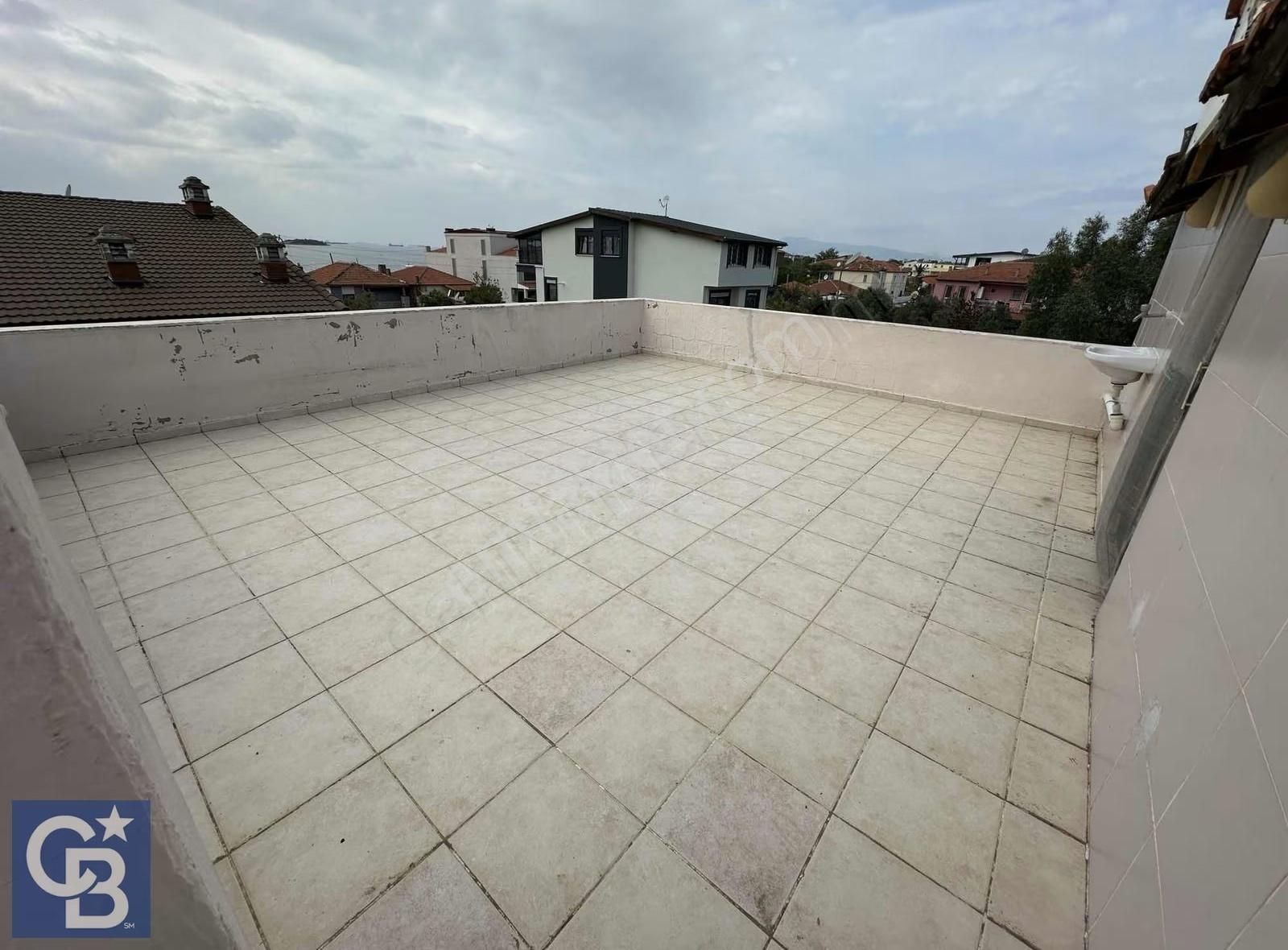 Şakran'da 5+1 Satılık Geniş Ferah Triplex Villa - Görsel 17
