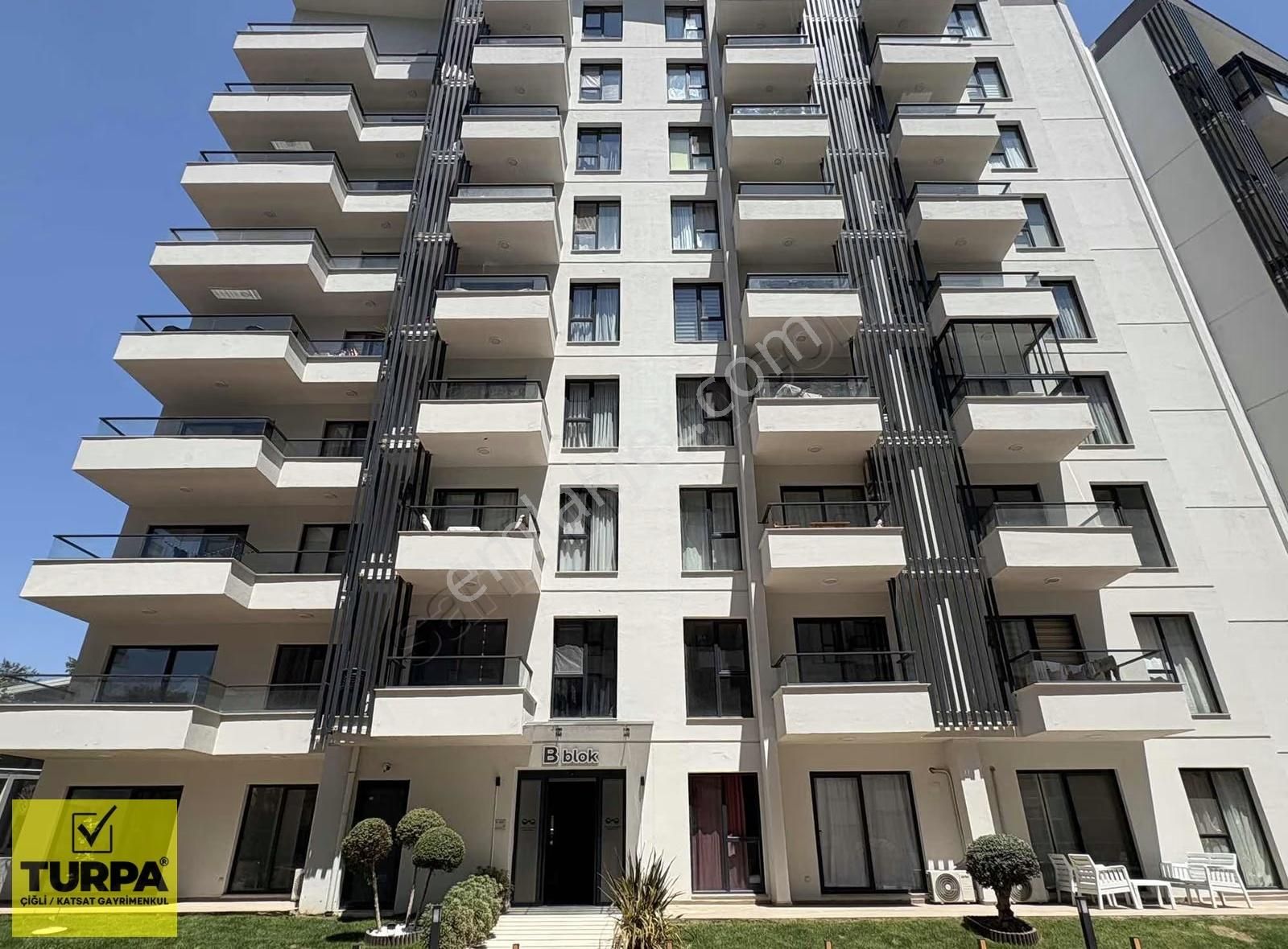 Bornova Parkyaşam Sitesinde Özel Konumlu 1+1 Kiralık Daire - Görsel 28