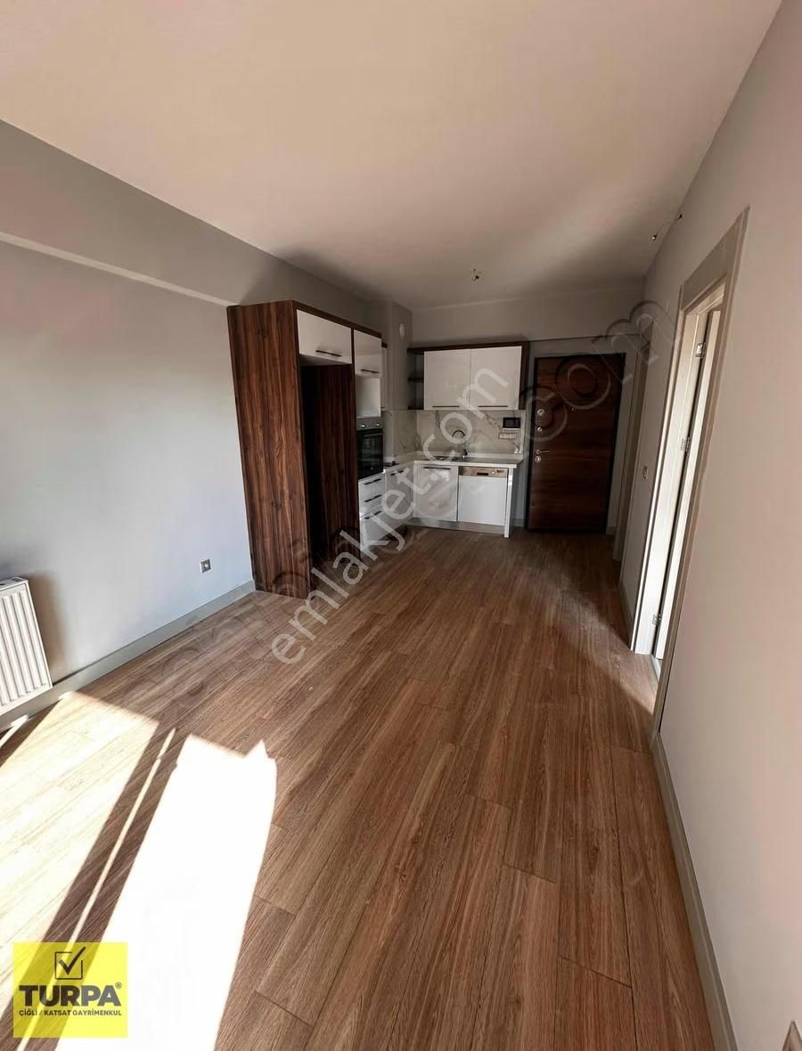 Bornova Parkyaşam Sitesinde Özel Konumlu 1+1 Kiralık Daire - Görsel 11