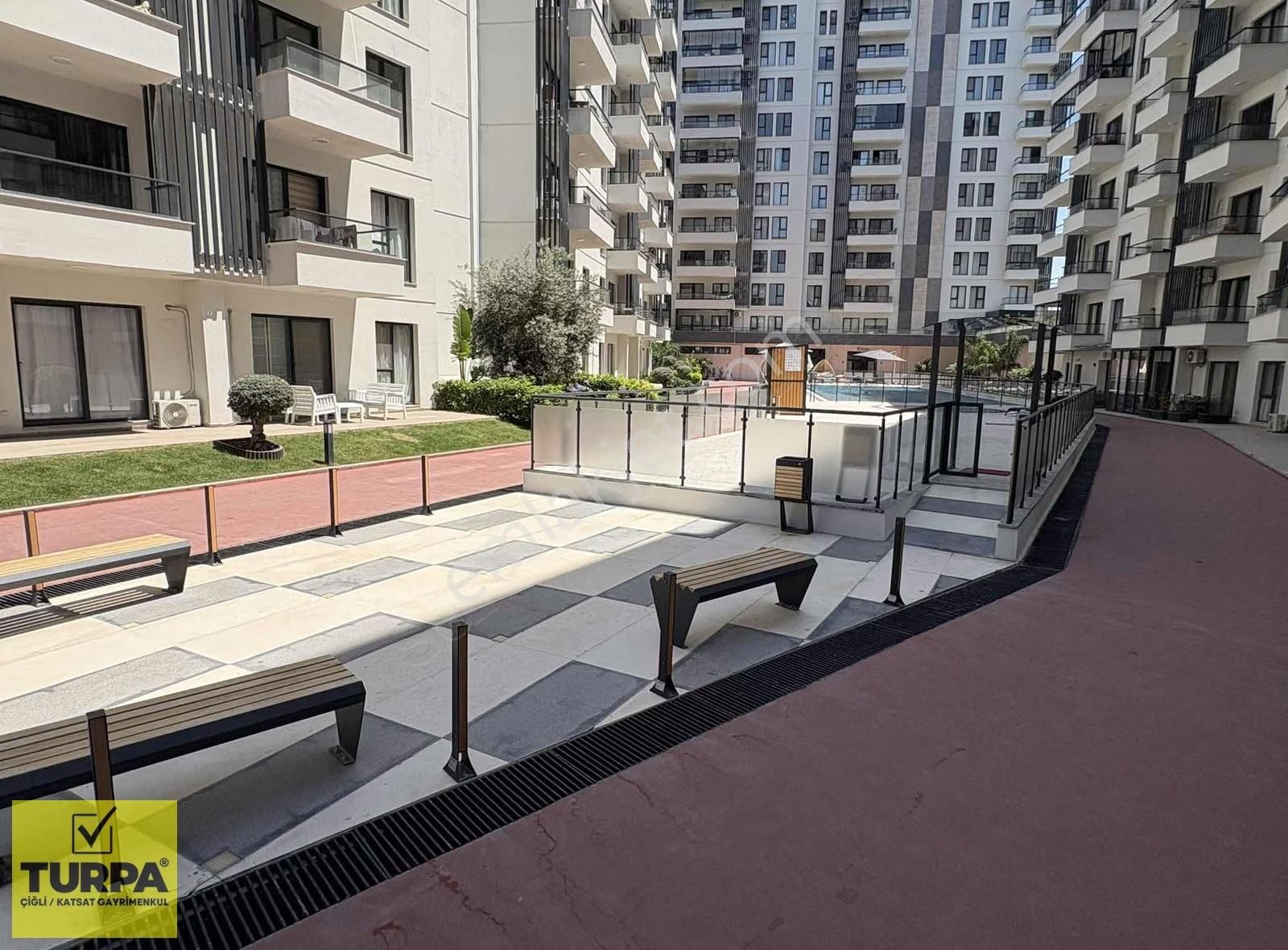 Bornova Parkyaşam Sitesinde Özel Konumlu 1+1 Kiralık Daire - Görsel 16