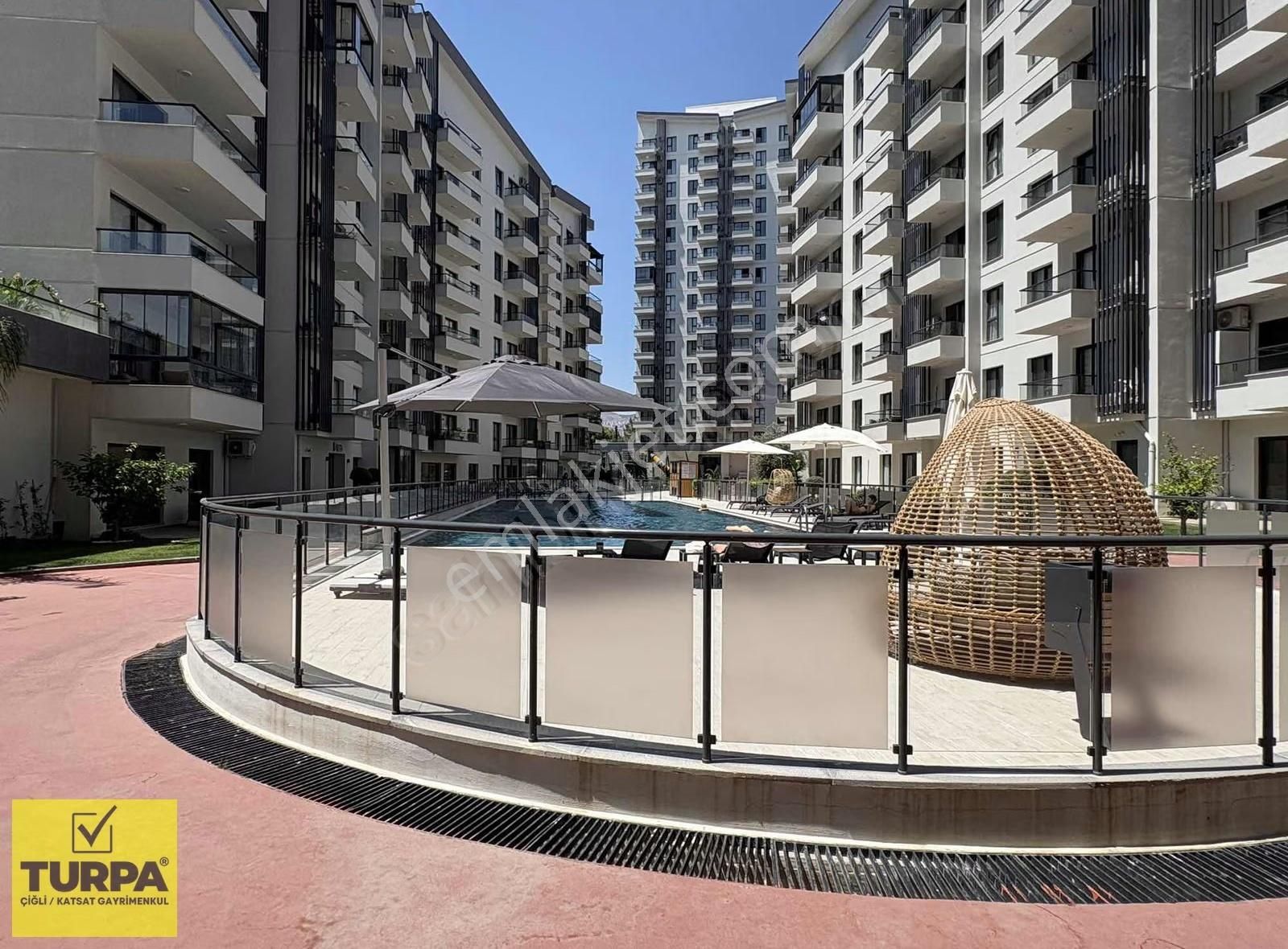 Bornova Parkyaşam Sitesinde Özel Konumlu 1+1 Kiralık Daire - Görsel 22
