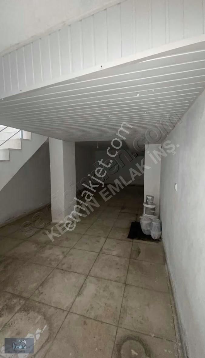 Erenköy Mahallesinde İşlek Yol Üstünde Kiralık Bodrumlu Dükkan - Görsel 7